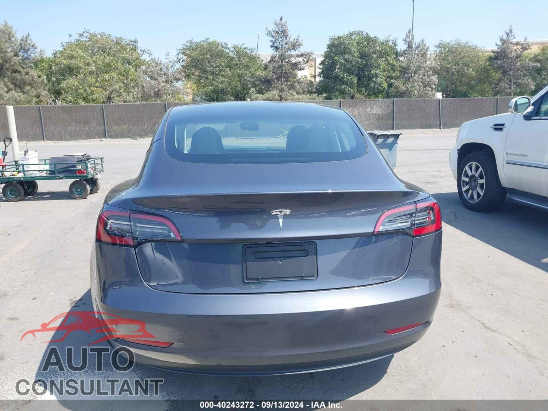 TESLA MODEL 3 2023 - 5YJ3E1EA0PF710811