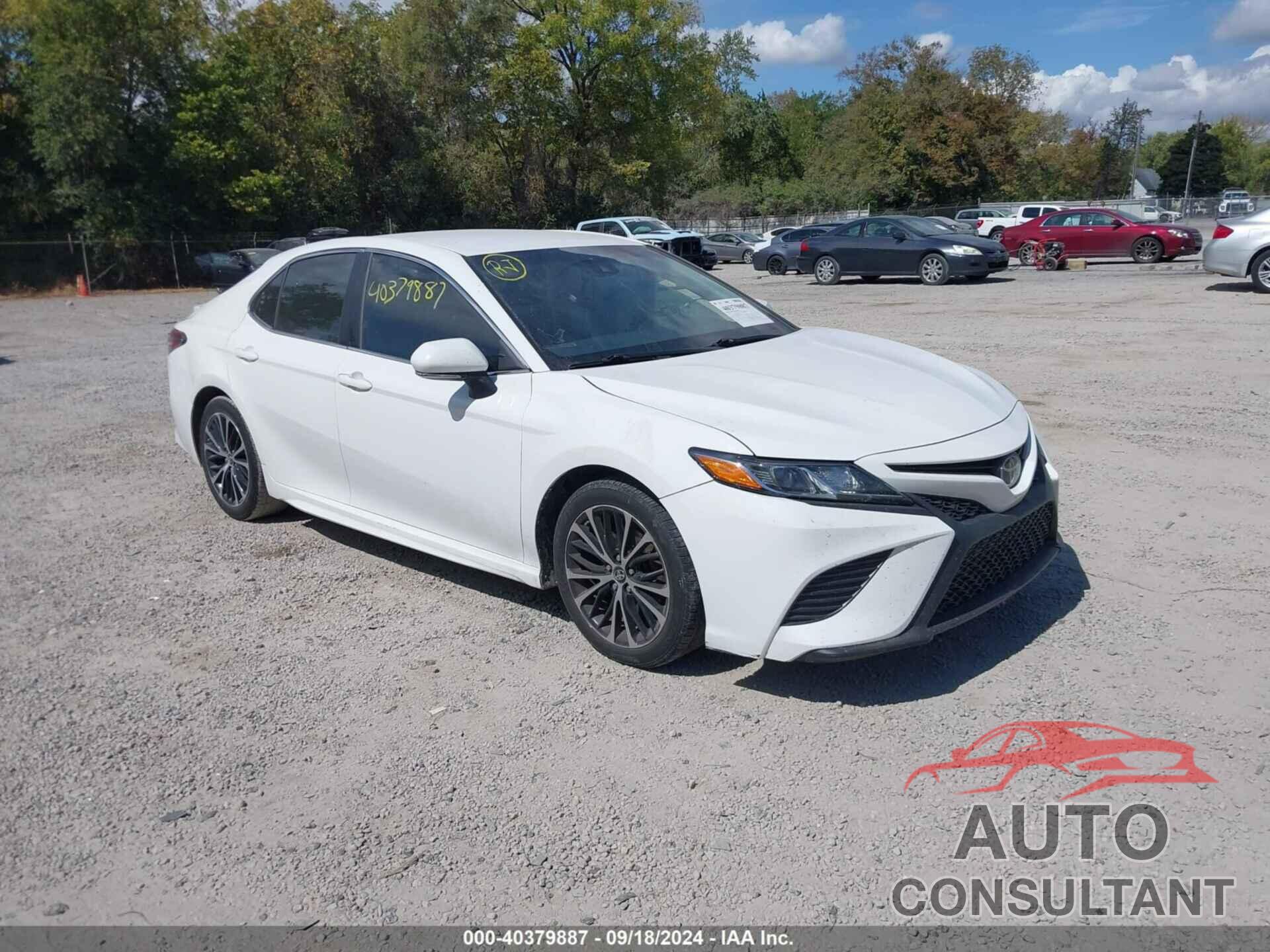 TOYOTA CAMRY 2018 - 4T1B11HK6JU500199