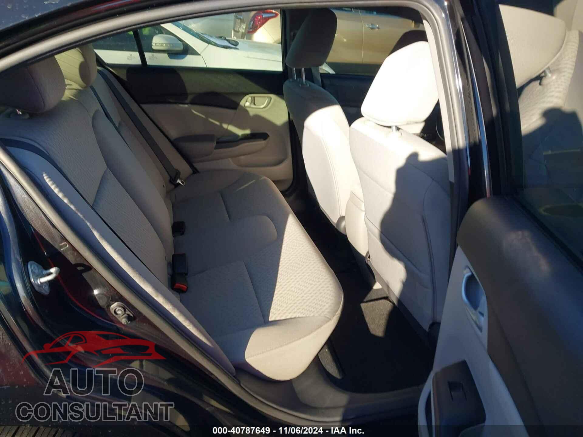HONDA CIVIC 2015 - 2HGFB2F52FH512187