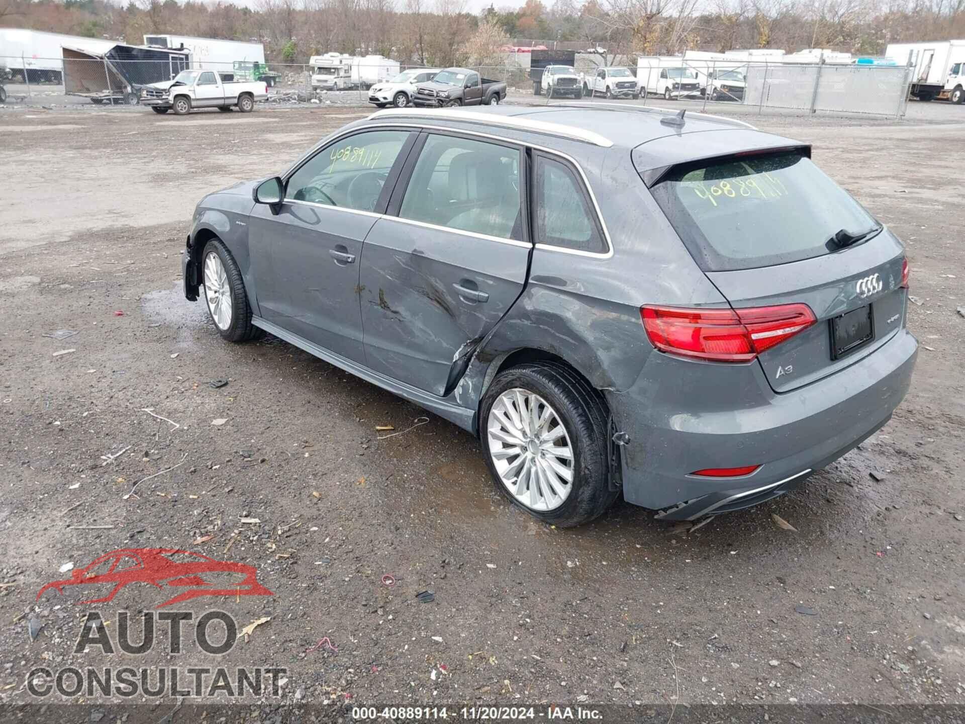 AUDI A3 E-TRON 2018 - WAUSPBFF2JA091096