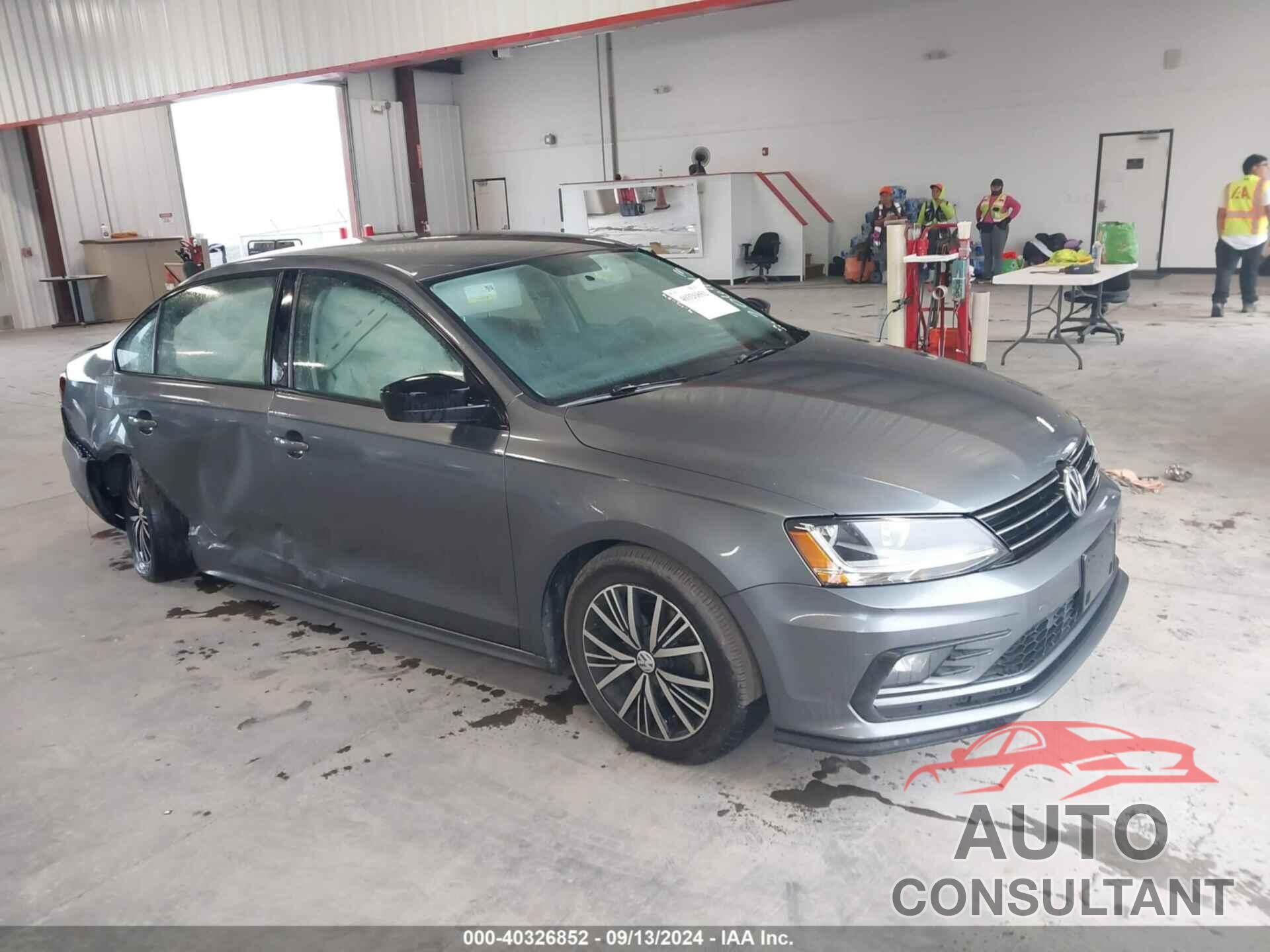 VOLKSWAGEN JETTA 2018 - 3VWDB7AJ9JM206943