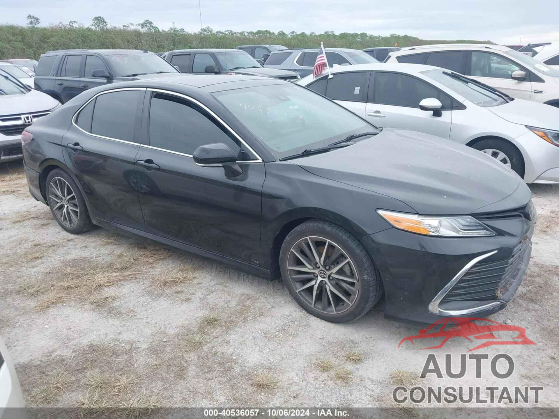 TOYOTA CAMRY 2022 - 4T1F11AK0NU003795