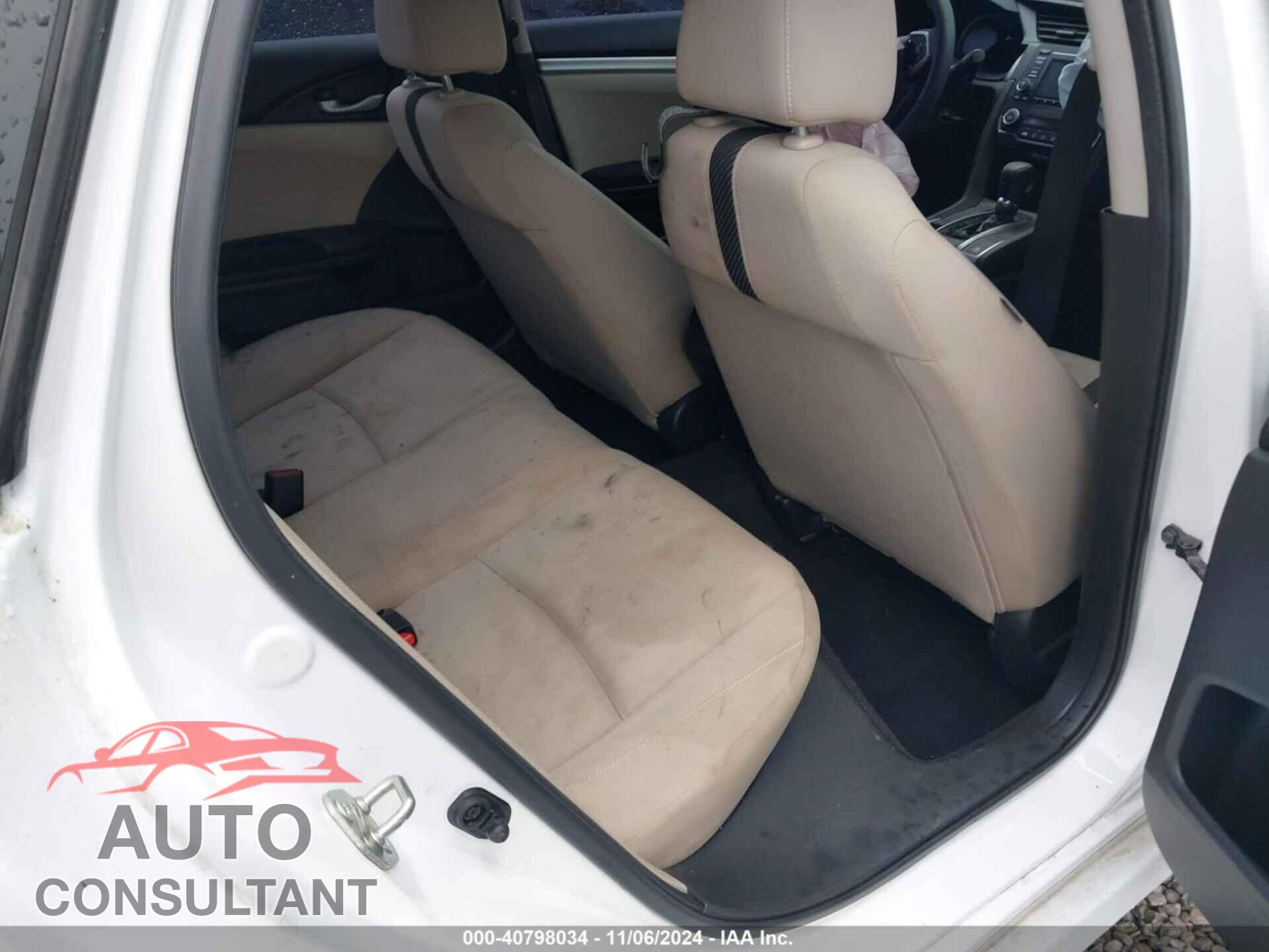 HONDA CIVIC 2018 - 2HGFC2F56JH578490