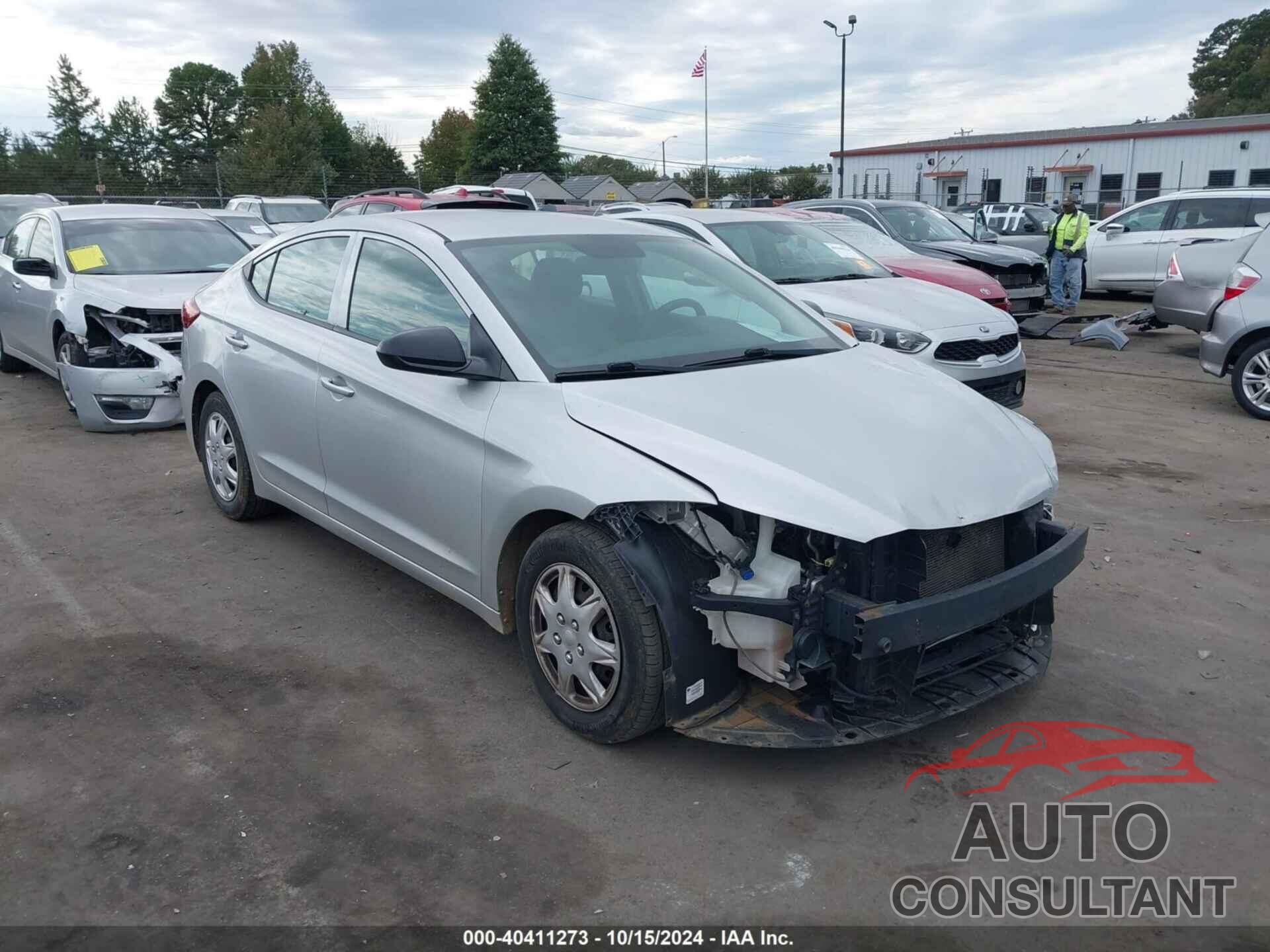 HYUNDAI ELANTRA 2017 - KMHD74LF5HU081257