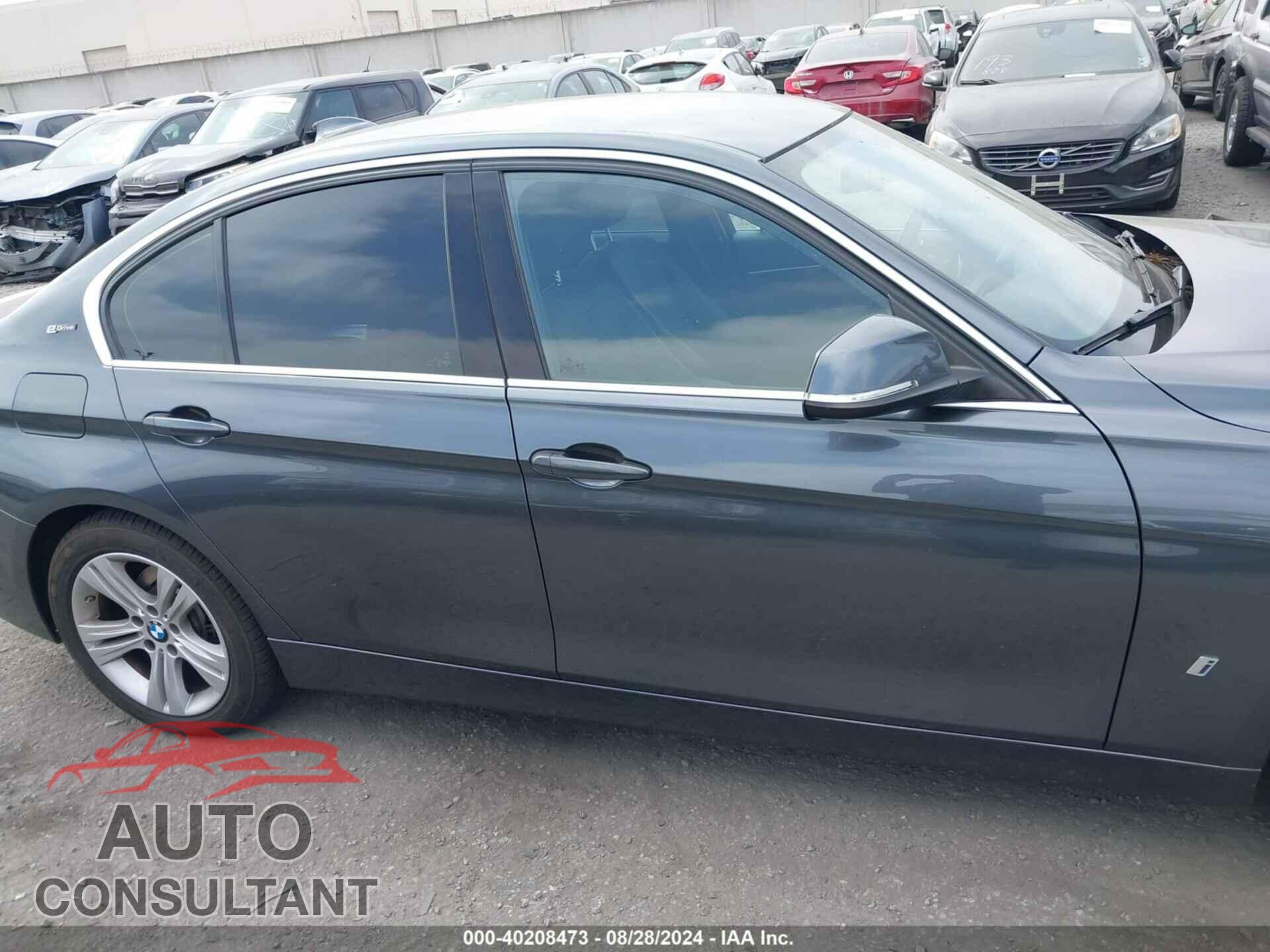 BMW 330E 2017 - WBA8E1C34HA158800