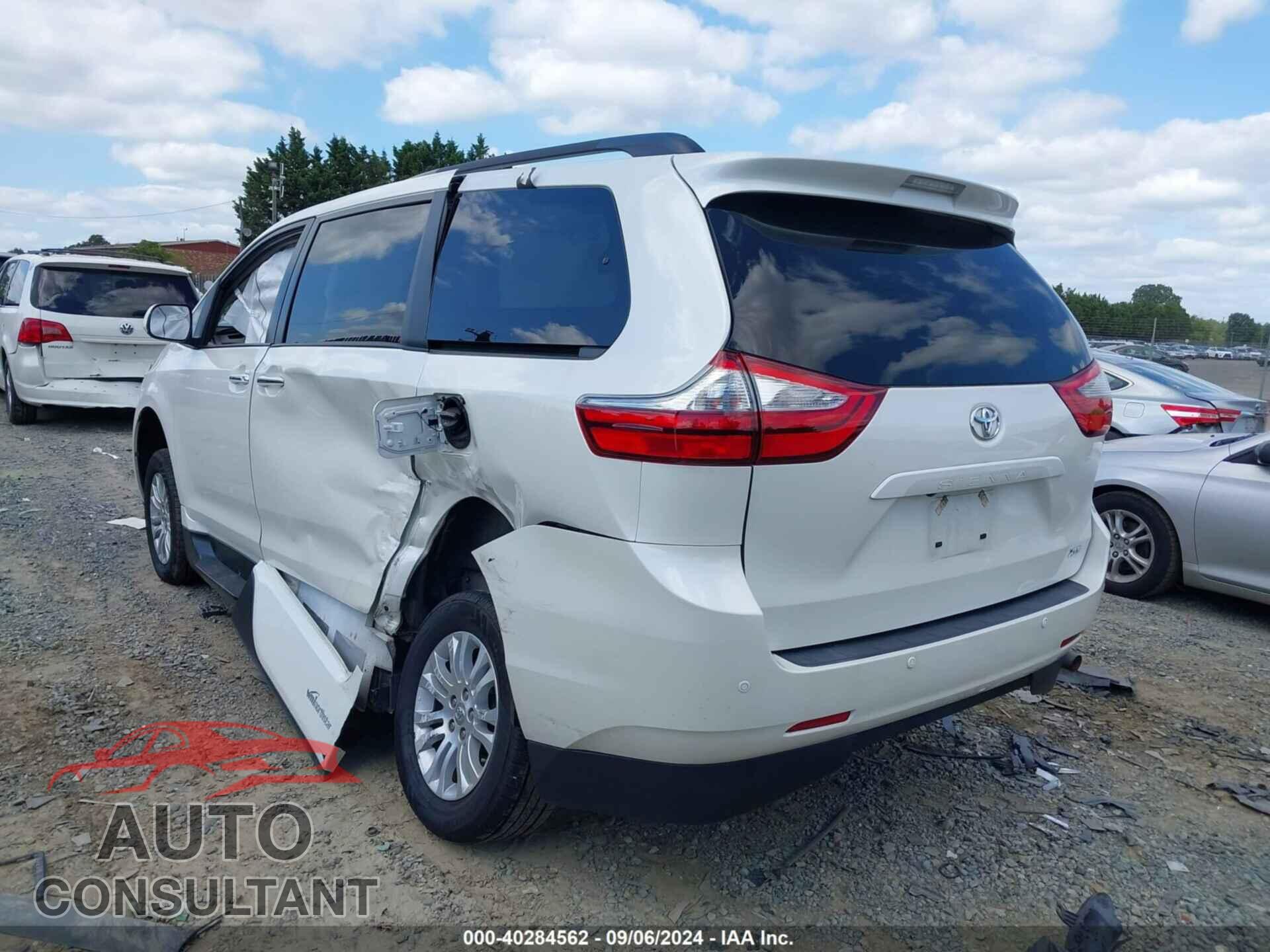 TOYOTA SIENNA 2017 - 5TDYZ3DCXHS815006