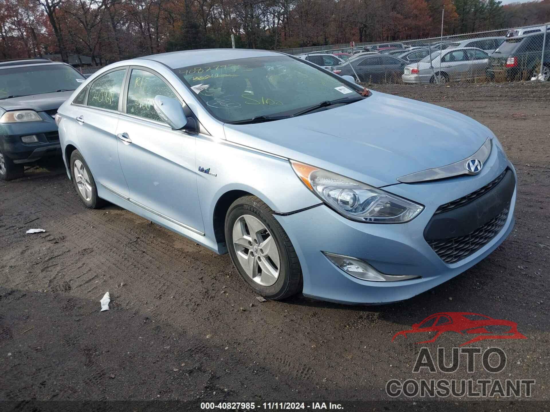 HYUNDAI SONATA HYBRID 2012 - KMHEC4A40CA030003