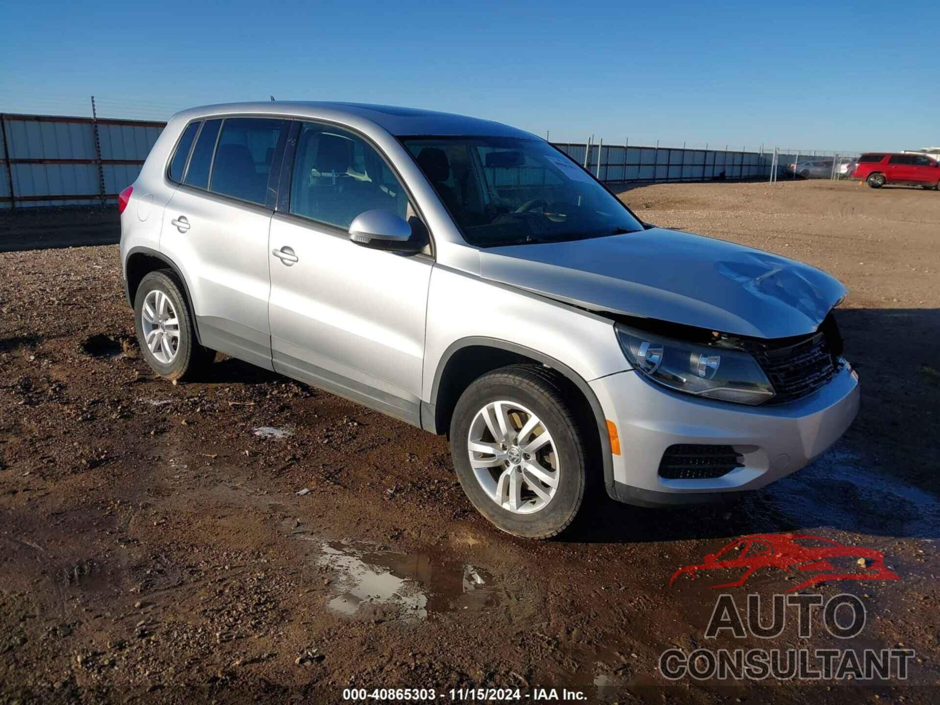 VOLKSWAGEN TIGUAN 2012 - WVGAV7AX7CW608010