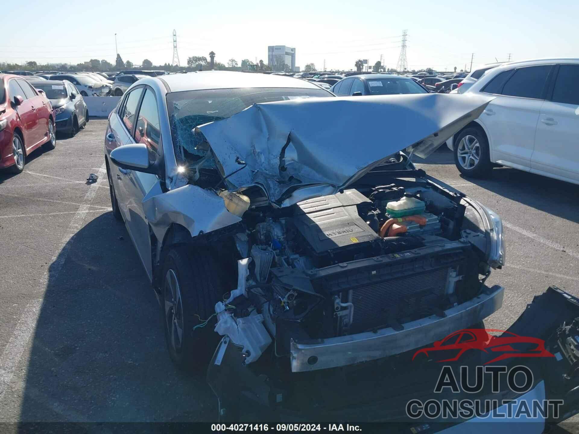 HYUNDAI IONIQ HYBRID 2019 - KMHC75LC7KU144860