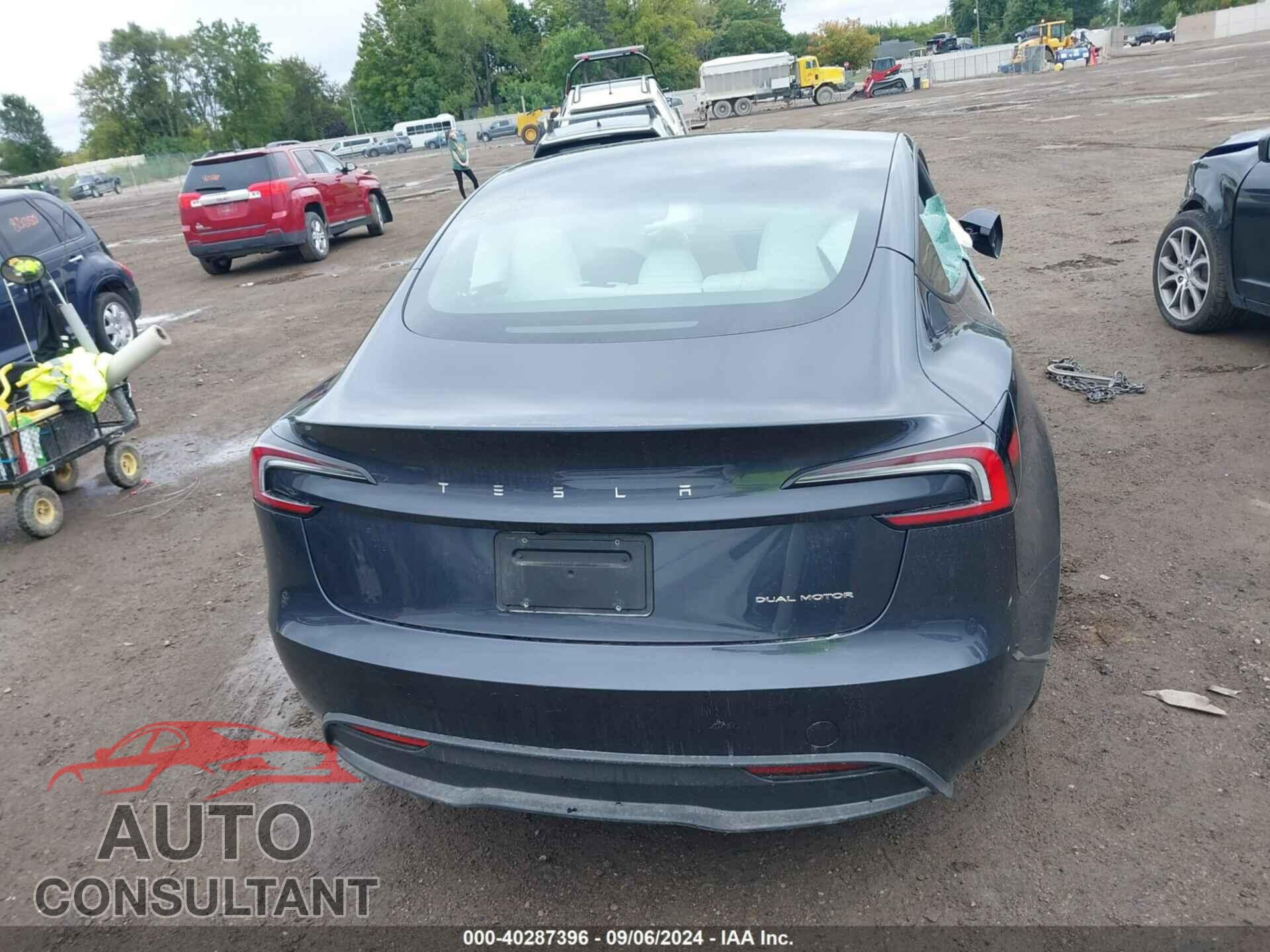 TESLA MODEL 3 2024 - 5YJ3E1EBXRF760448