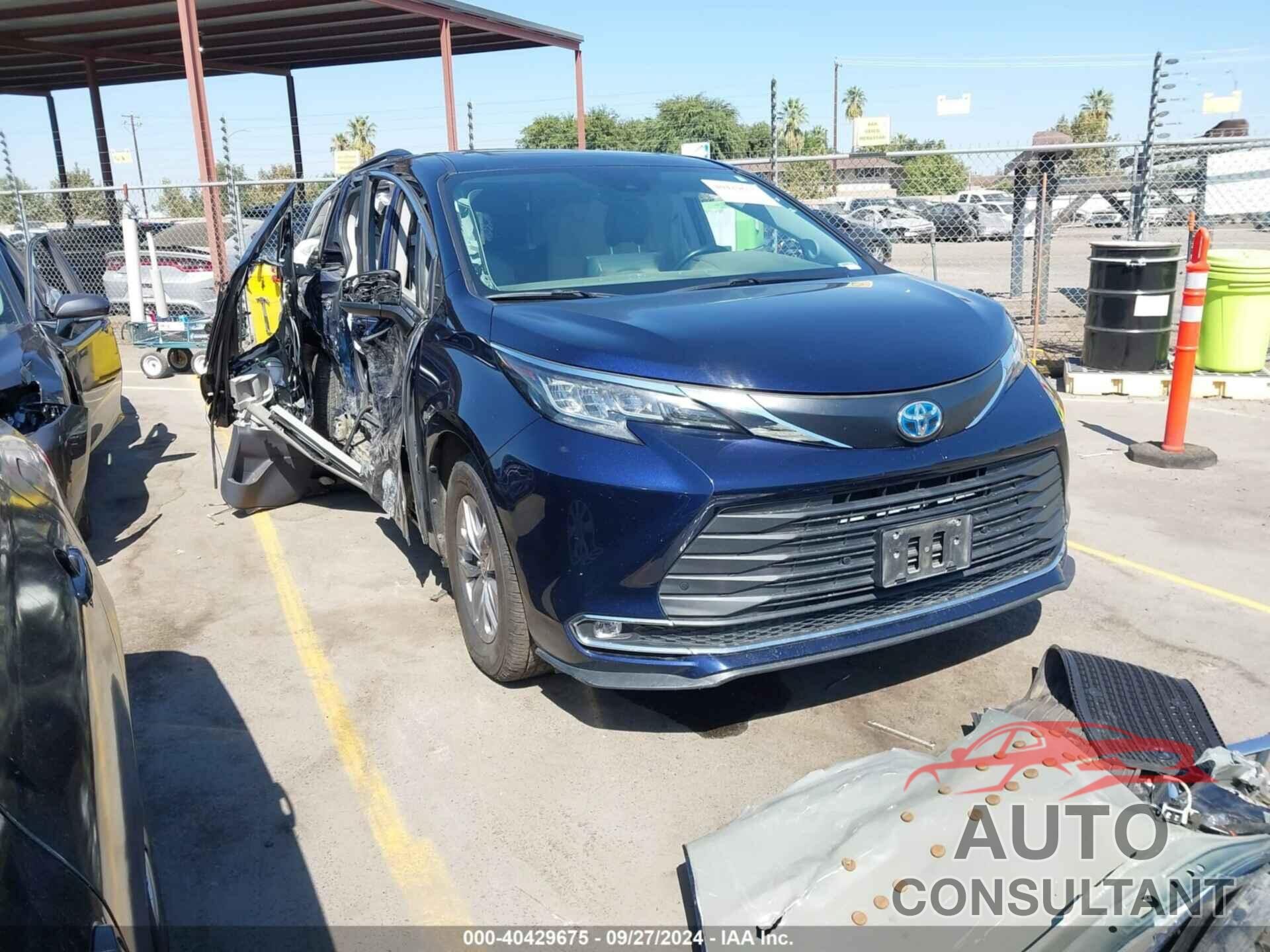 TOYOTA SIENNA 2021 - 5TDJSKFCXMS002742