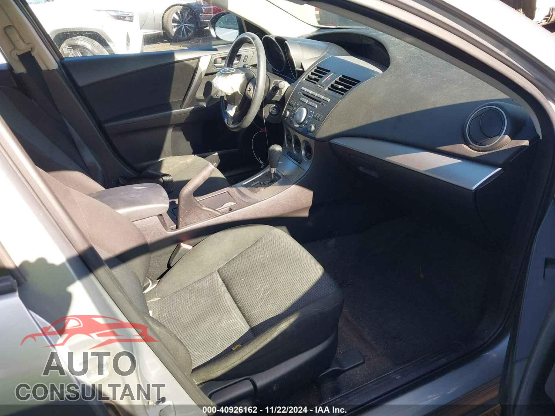 MAZDA MAZDA3 2011 - JM1BL1VF1B1385892