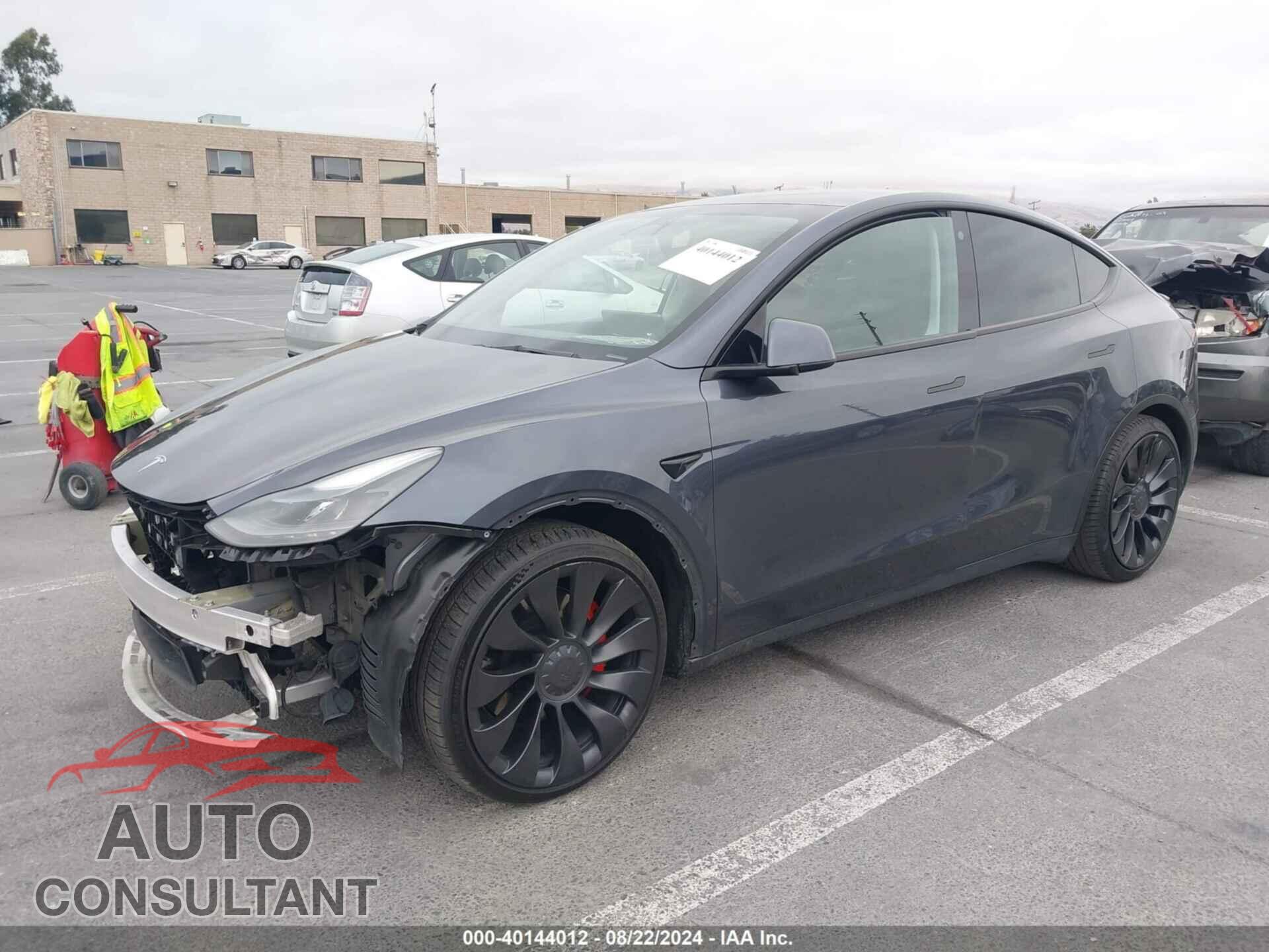 TESLA MODEL Y 2022 - 7SAYGDEF2NF520926