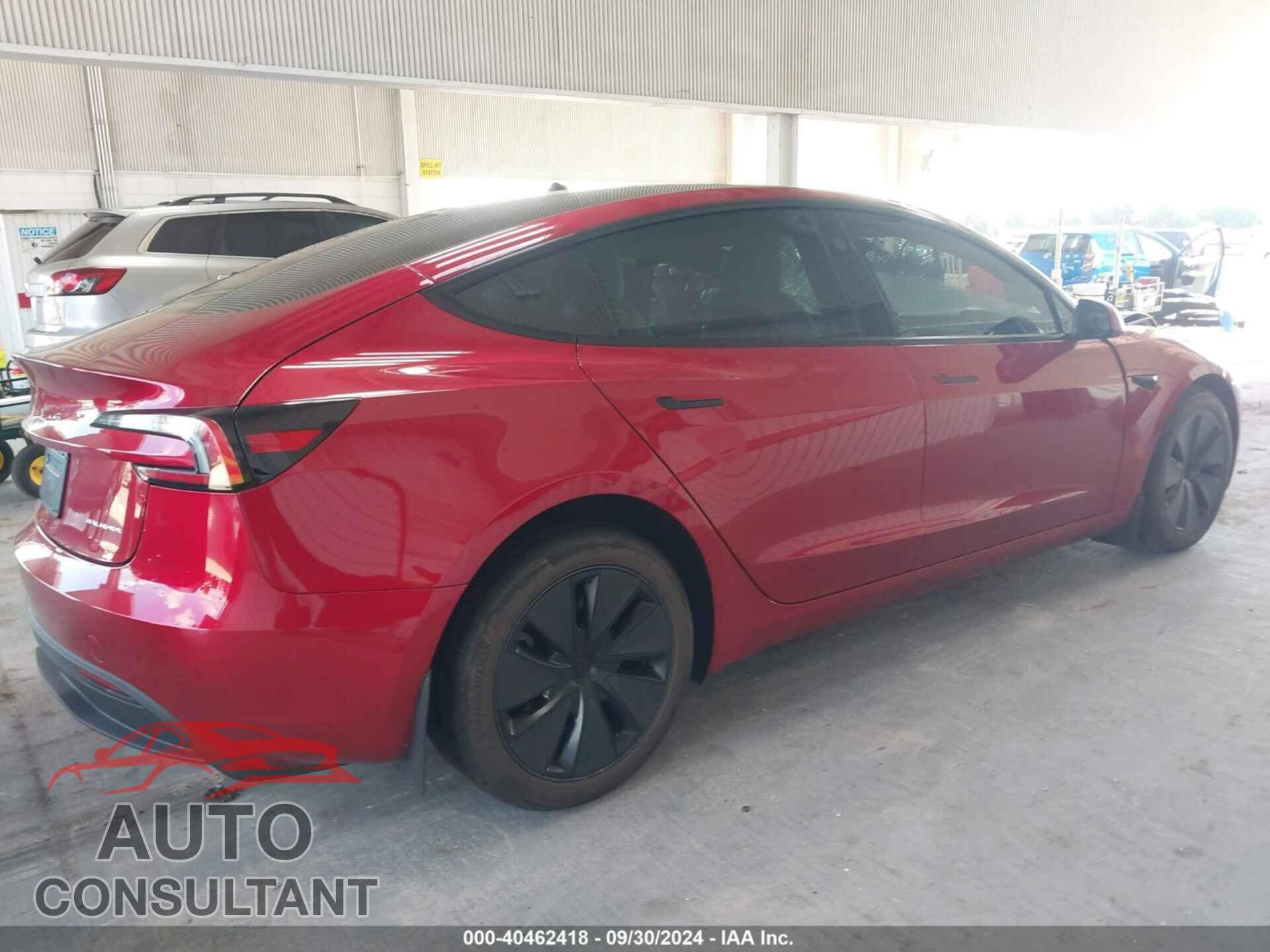 TESLA MODEL 3 2024 - 5YJ3E1EBXRF815710