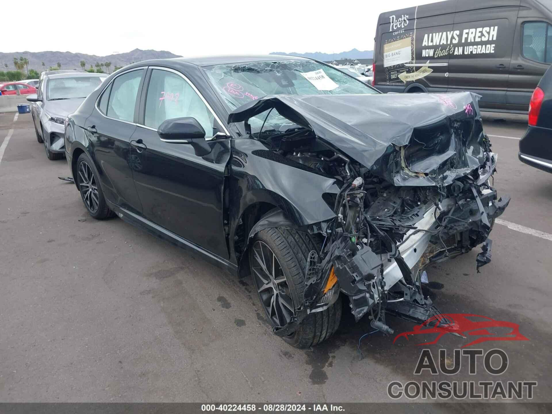 TOYOTA CAMRY 2022 - 4T1G11AK2NU670792