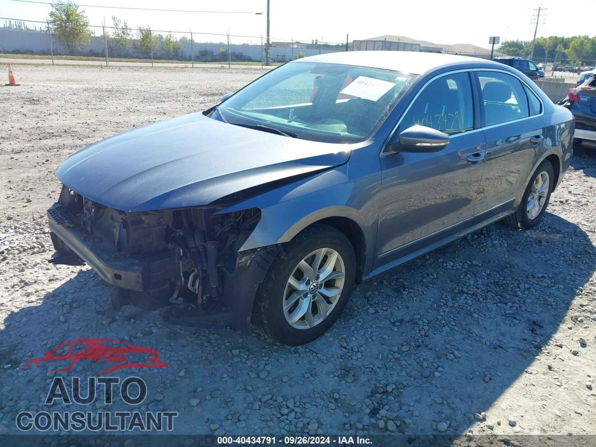VOLKSWAGEN PASSAT 2017 - 1VWAT7A39HC013155