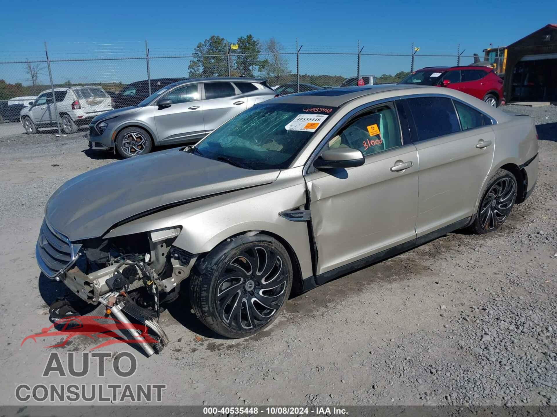 FORD TAURUS 2017 - 1FAHP2E88HG118430