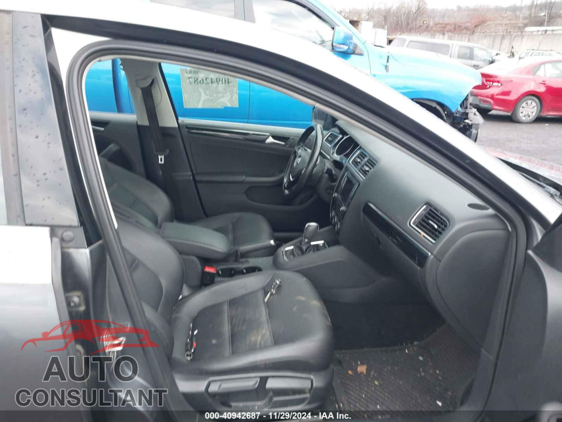 VOLKSWAGEN JETTA 2017 - 3VWL17AJ6HM360910