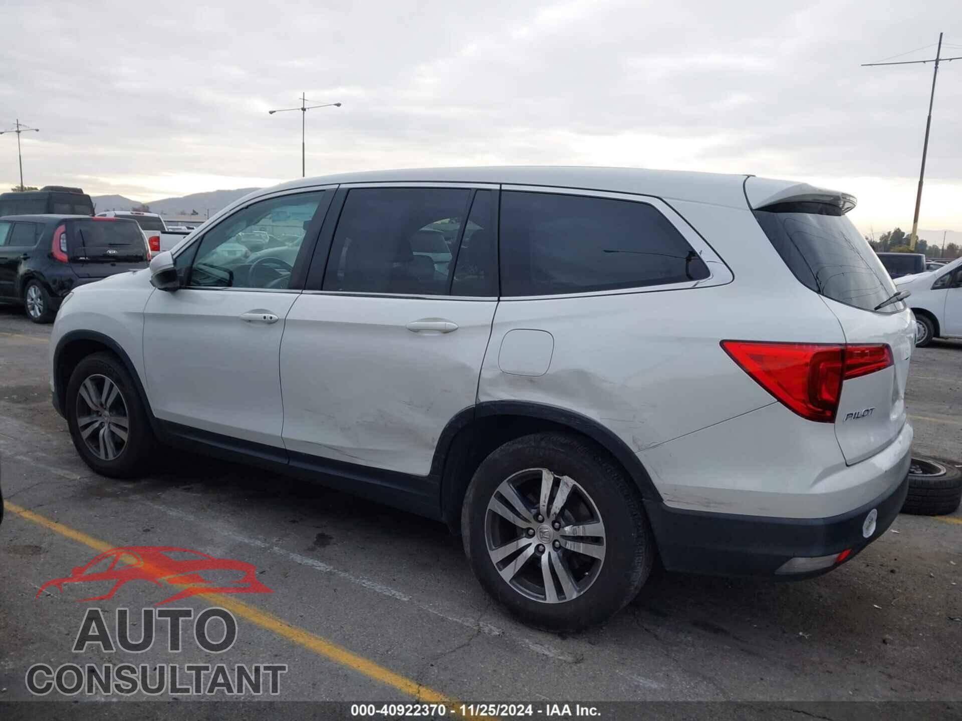 HONDA PILOT 2017 - 5FNYF5H59HB036023