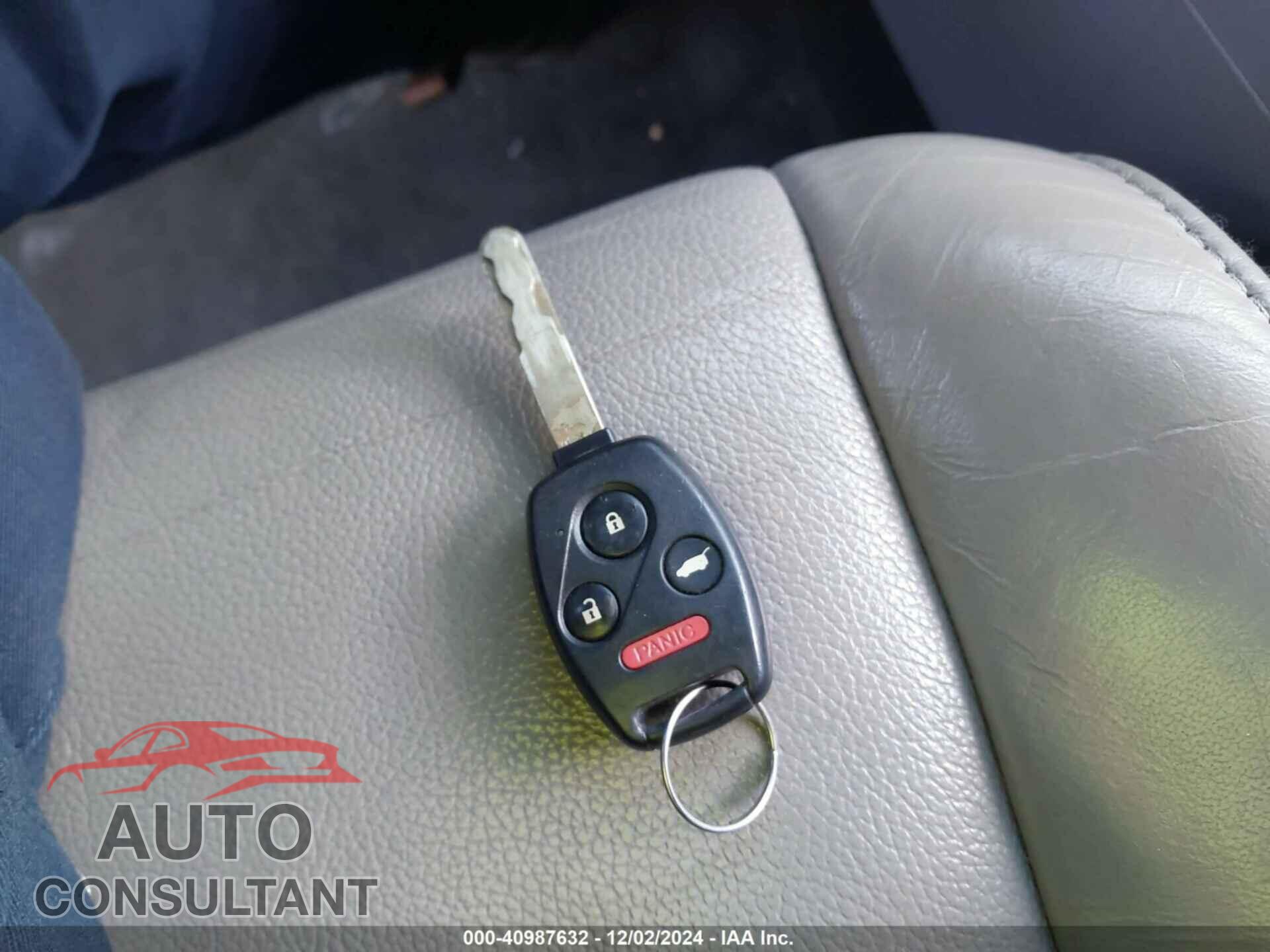 HONDA PILOT 2011 - 5FNYF4H56BB031797