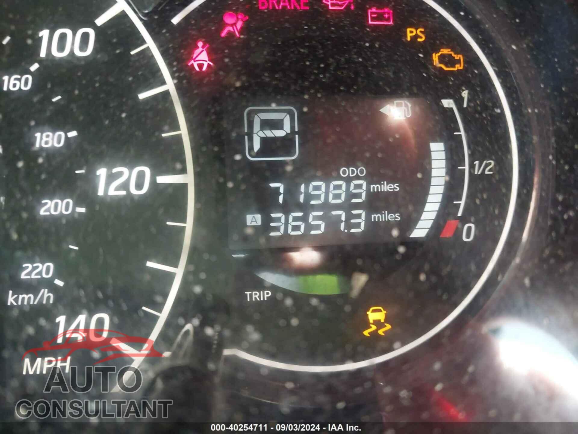NISSAN VERSA NOTE 2017 - 3N1CE2CP6HL352987