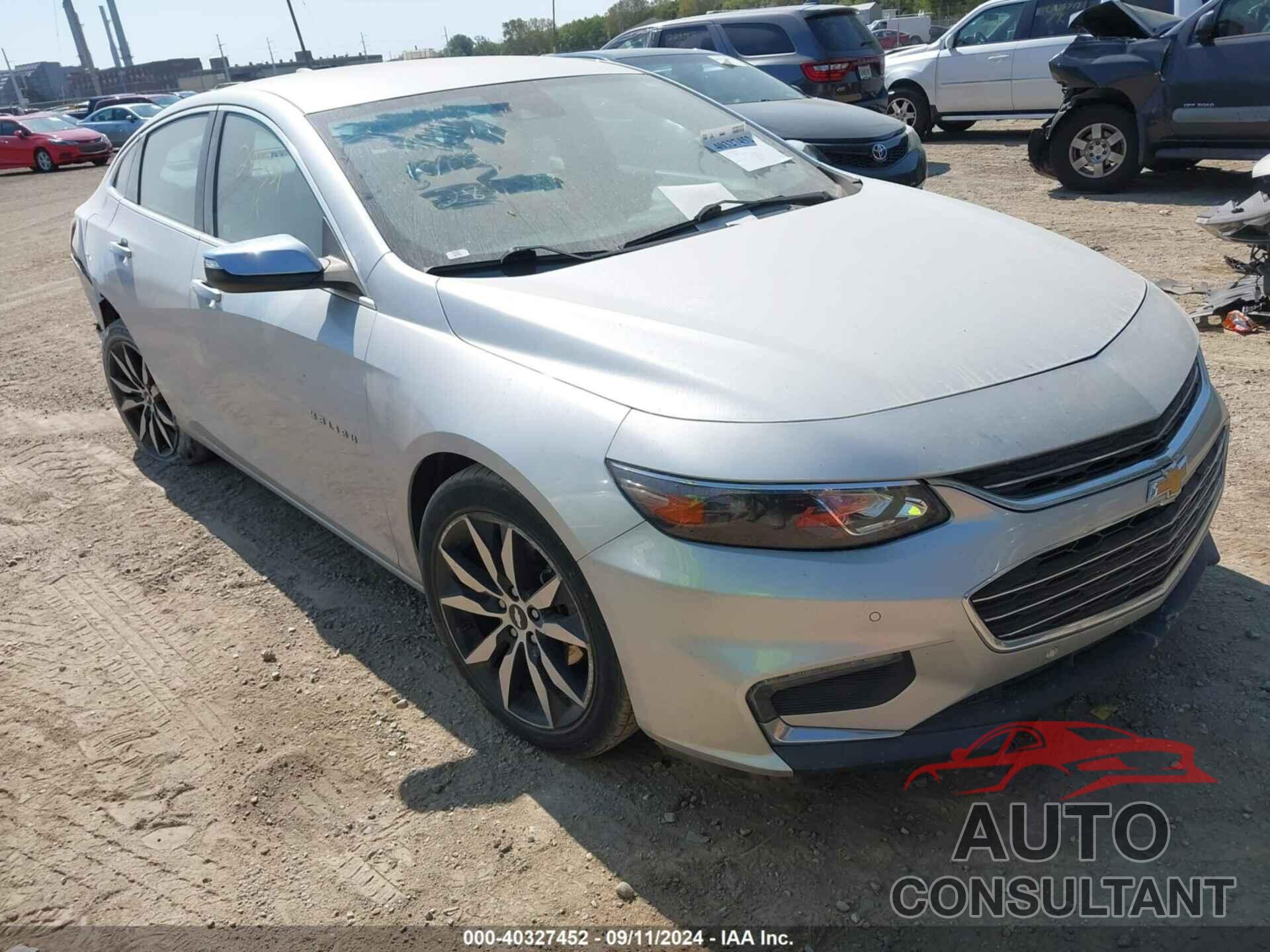 CHEVROLET MALIBU 2017 - 1G1ZE5ST6HF284331