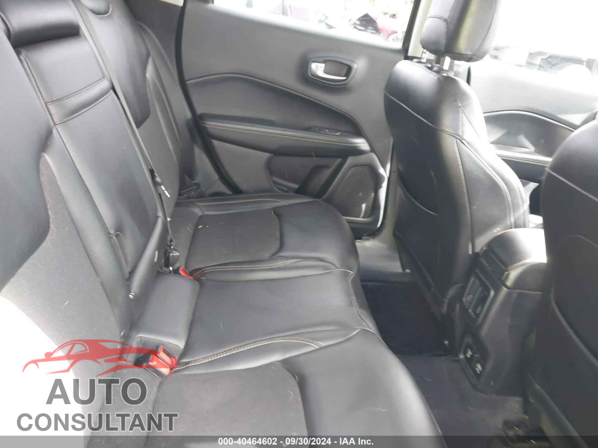 JEEP COMPASS 2018 - 3C4NJDBB2JT113963