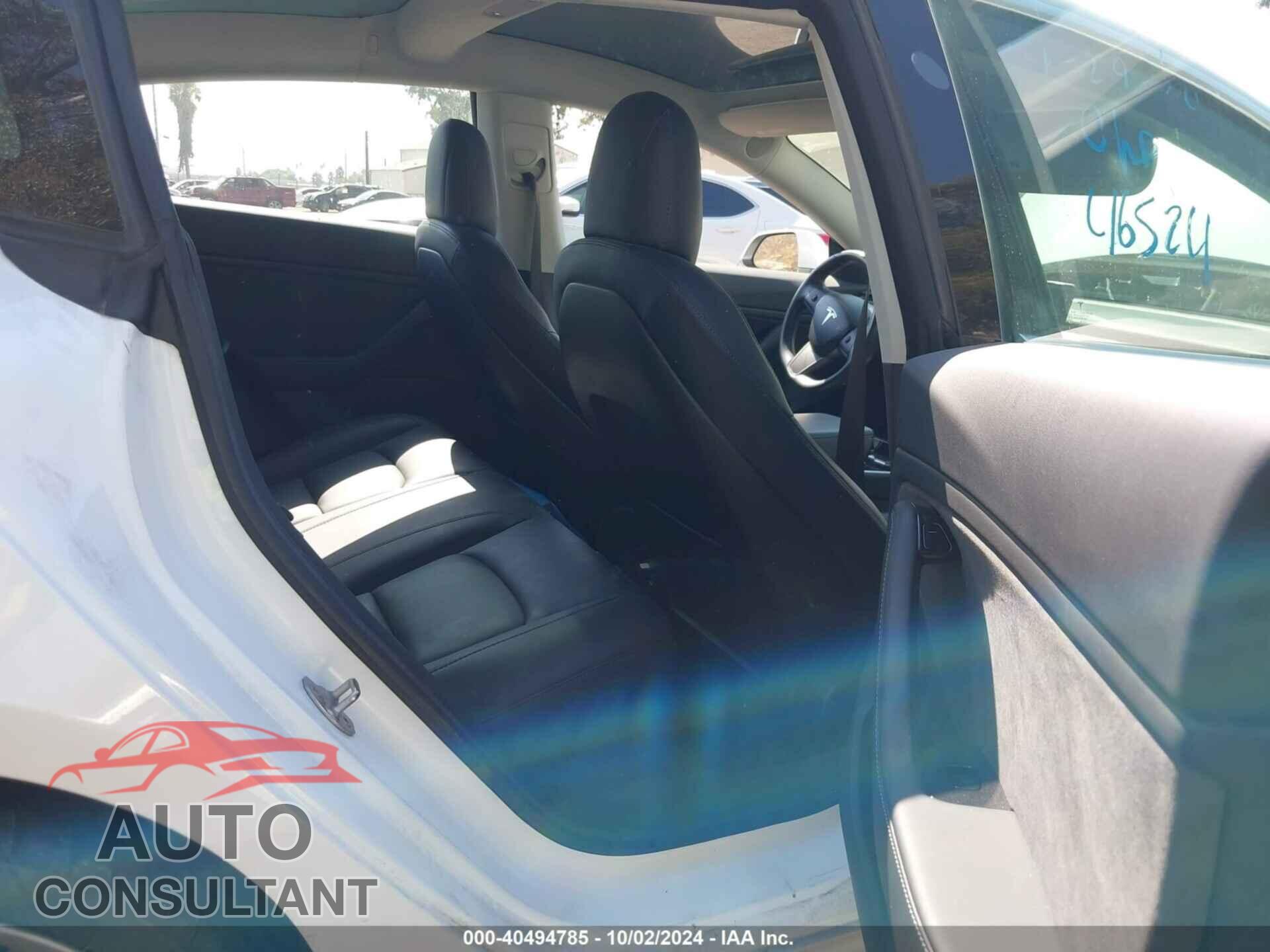 TESLA MODEL 3 2018 - 5YJ3E1EB8JF084408
