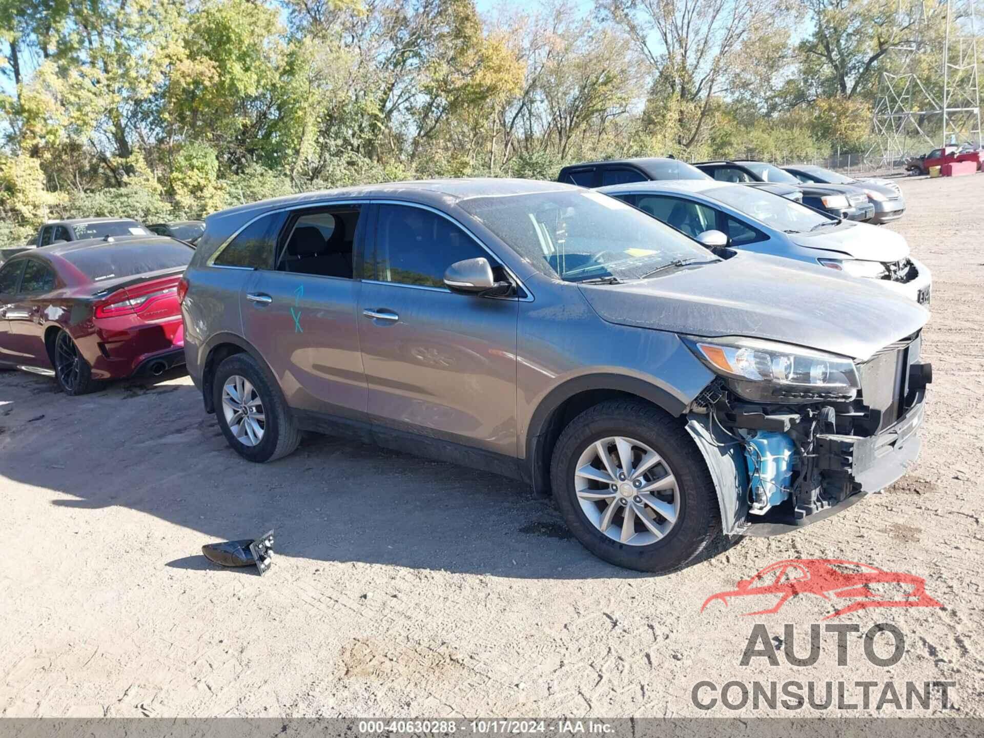 KIA SORENTO 2018 - 5XYPG4A33JG426254