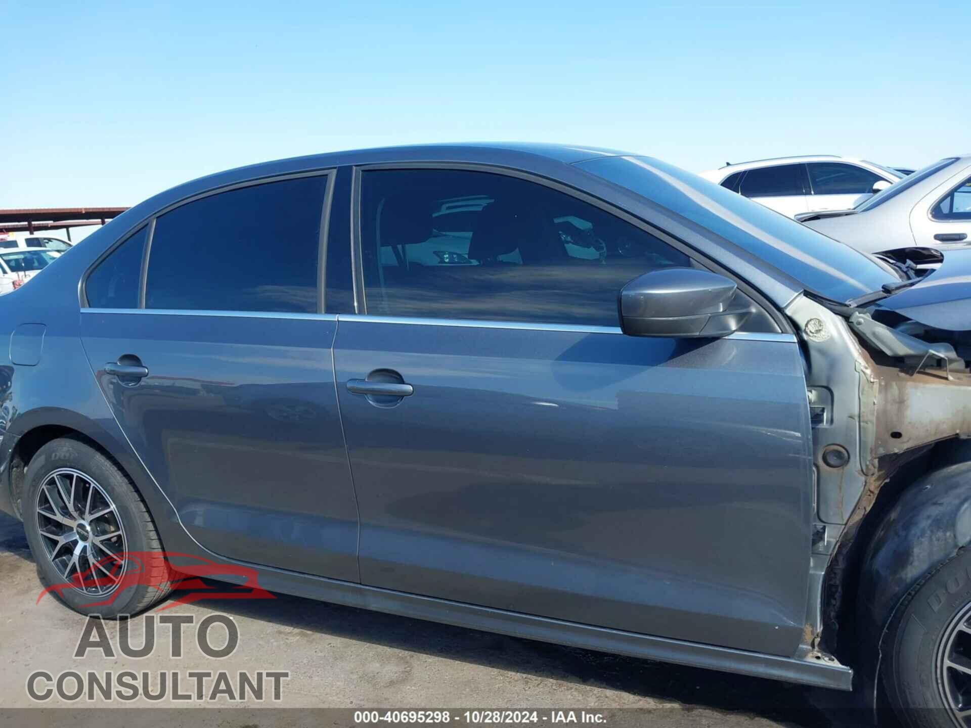VOLKSWAGEN JETTA 2017 - 3VW2B7AJ7HM259545