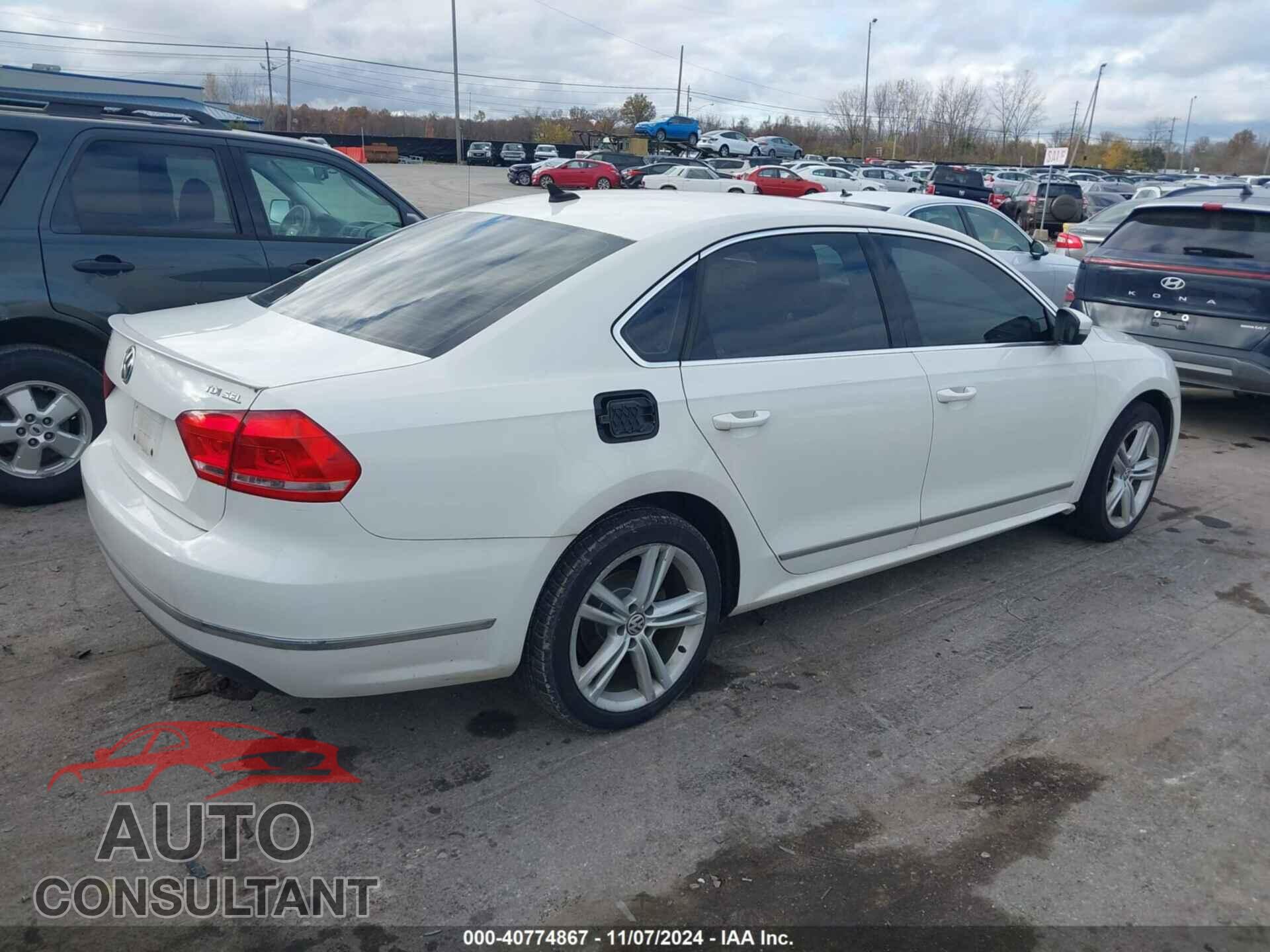 VOLKSWAGEN PASSAT 2014 - 1VWCN7A30EC005329