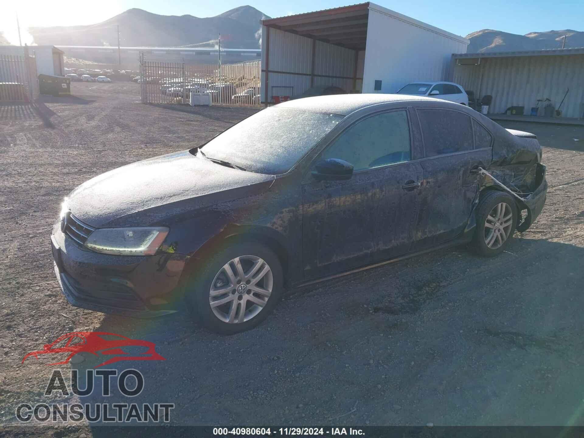 VOLKSWAGEN JETTA 2018 - 3VW2B7AJ5JM224525