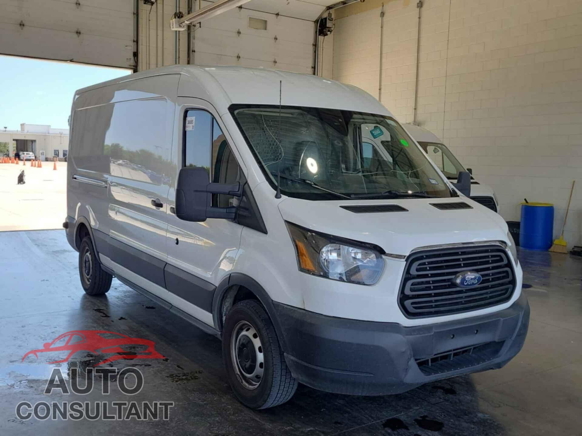 FORD TRANSIT 2018 - 1FTYR2CM6JKA17233