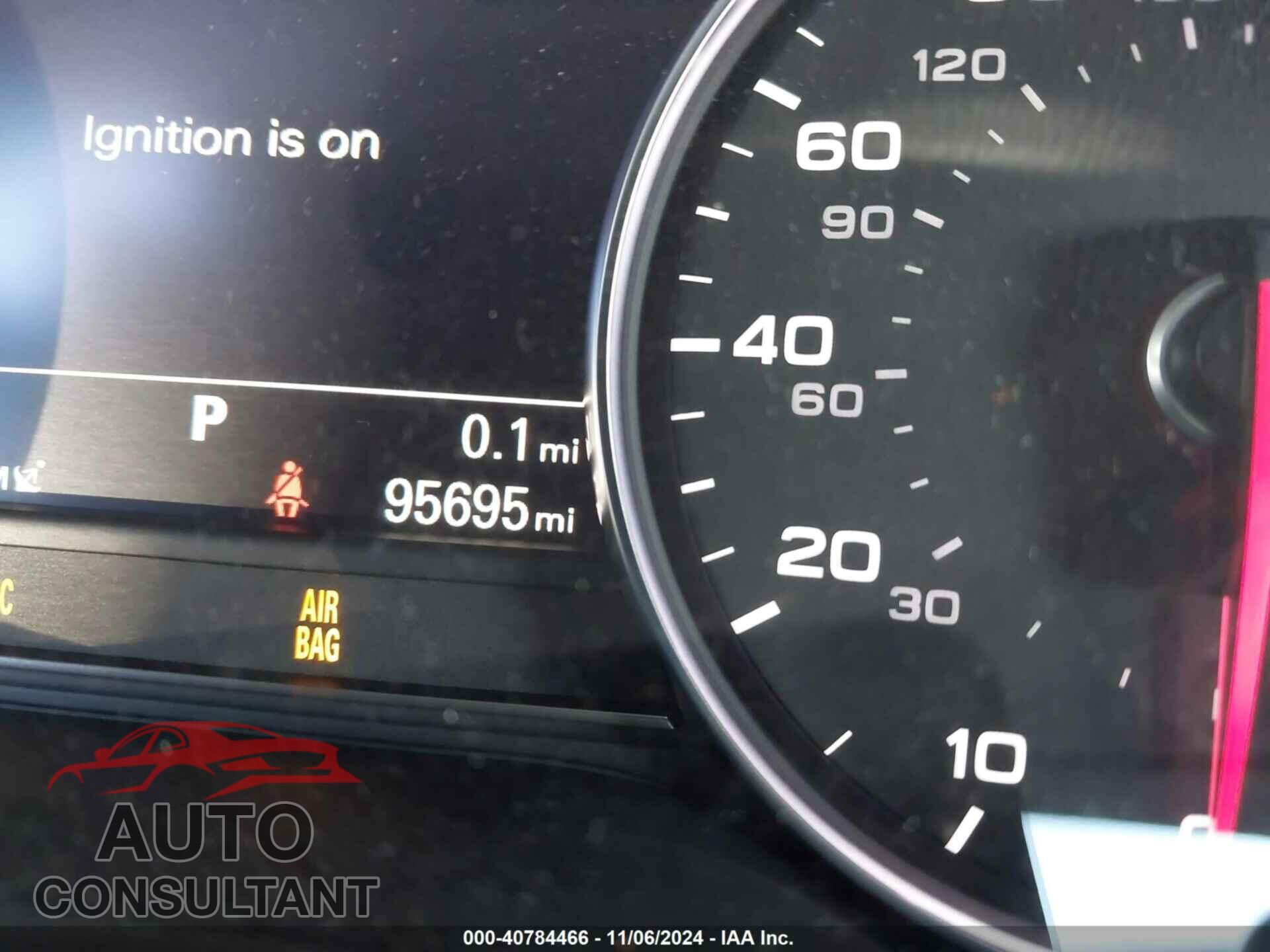 AUDI A8 L 2012 - WAURVAFD9CN033916