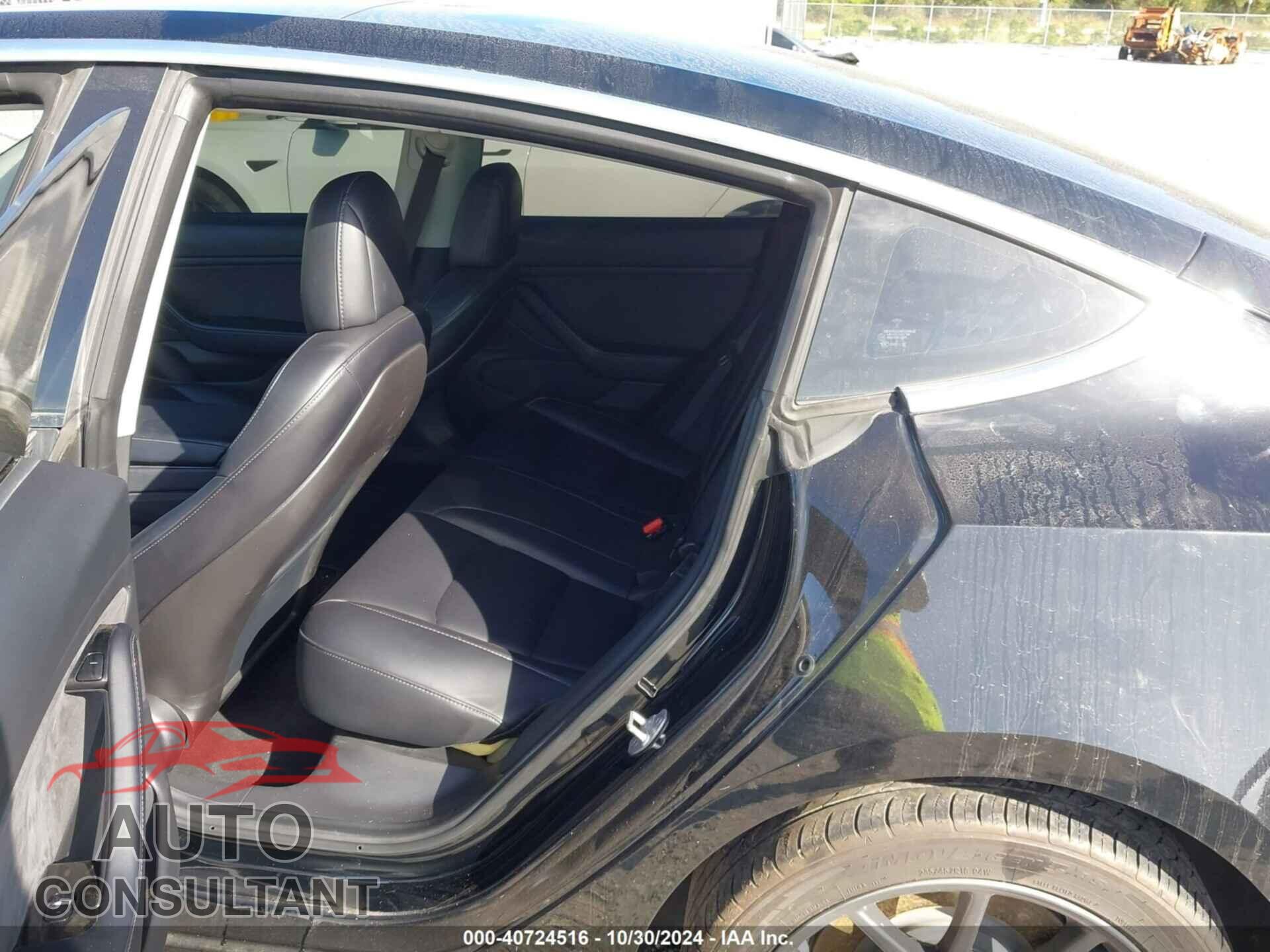 TESLA MODEL 3 2018 - 5YJ3E1EA8JF152889