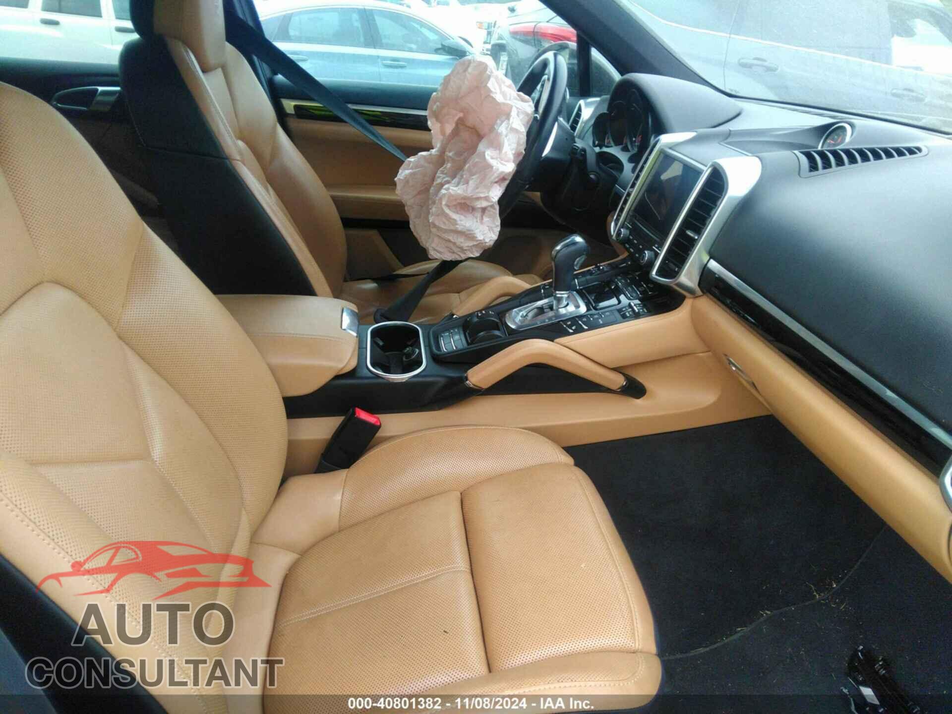 PORSCHE CAYENNE 2017 - WP1AA2A27HKA87598