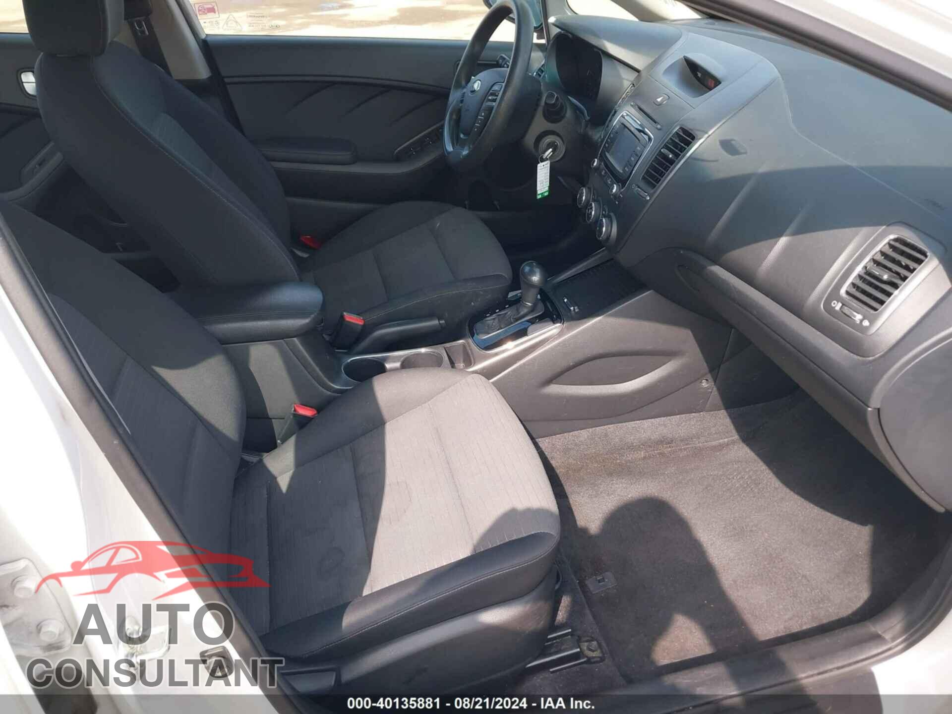 KIA FORTE 2017 - 3KPFL4A7XHE022644