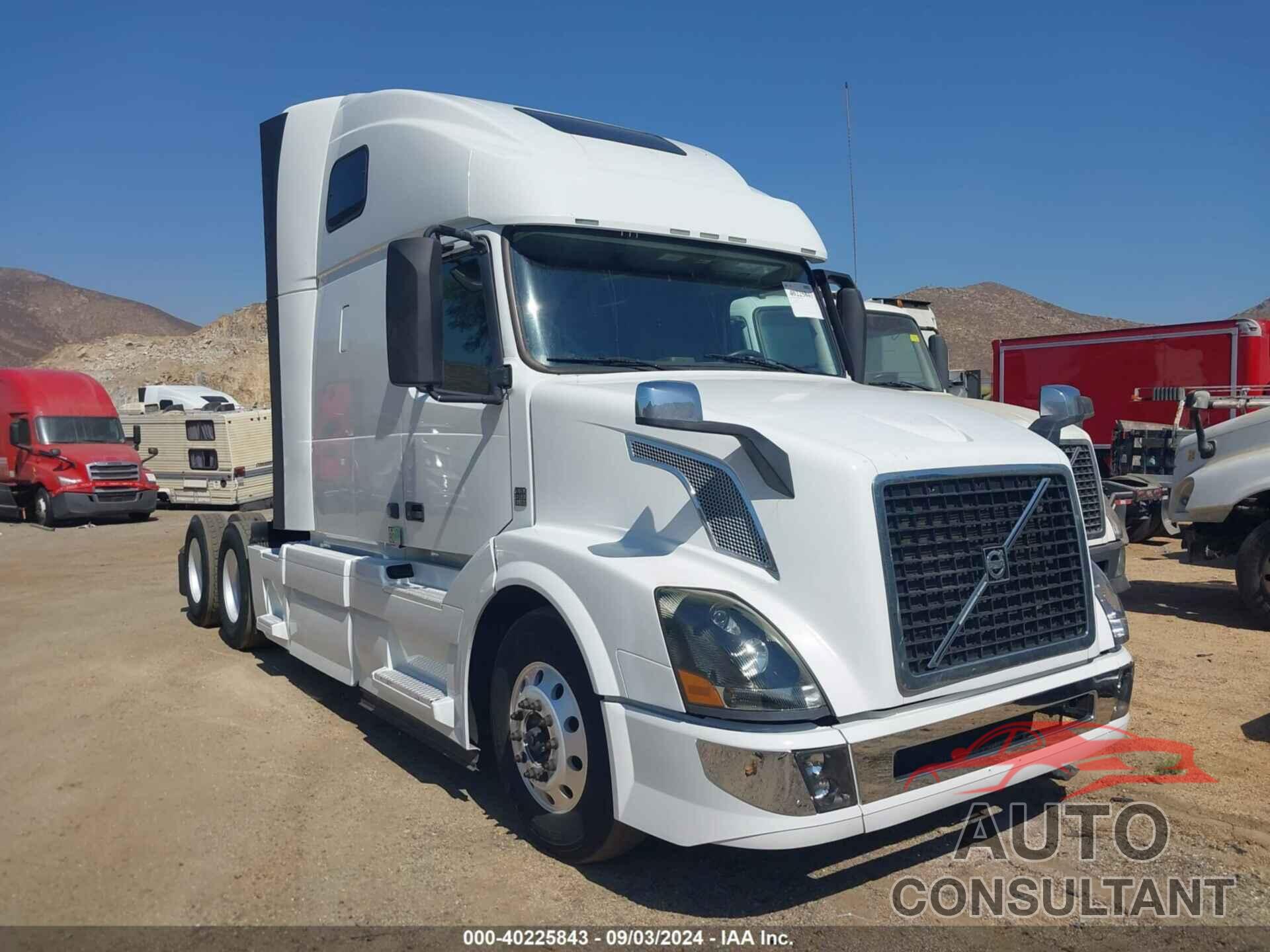 VOLVO VNL 2017 - 4V4NC9EH9HN992030