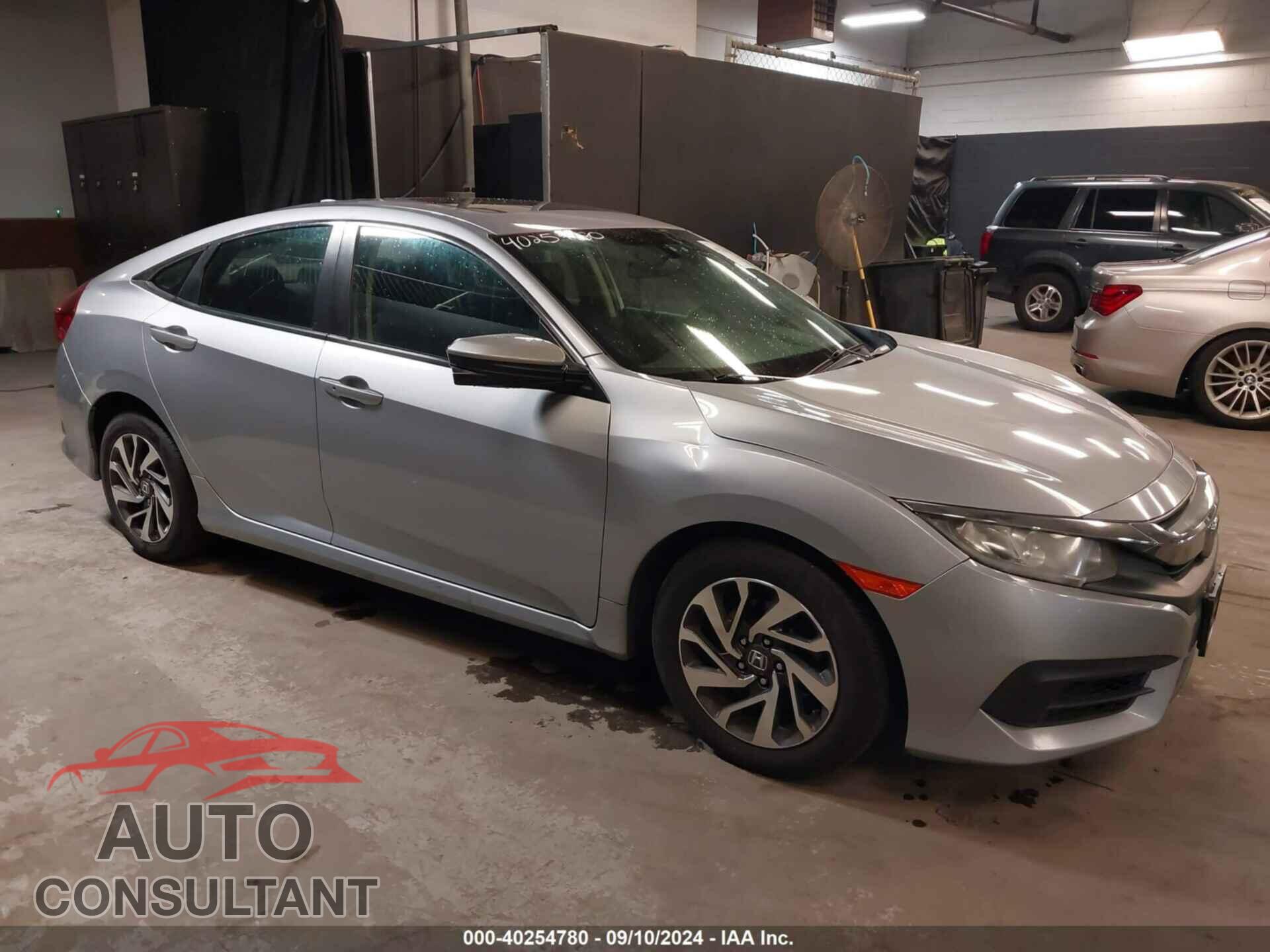 HONDA CIVIC 2017 - 2HGFC2F74HH565961