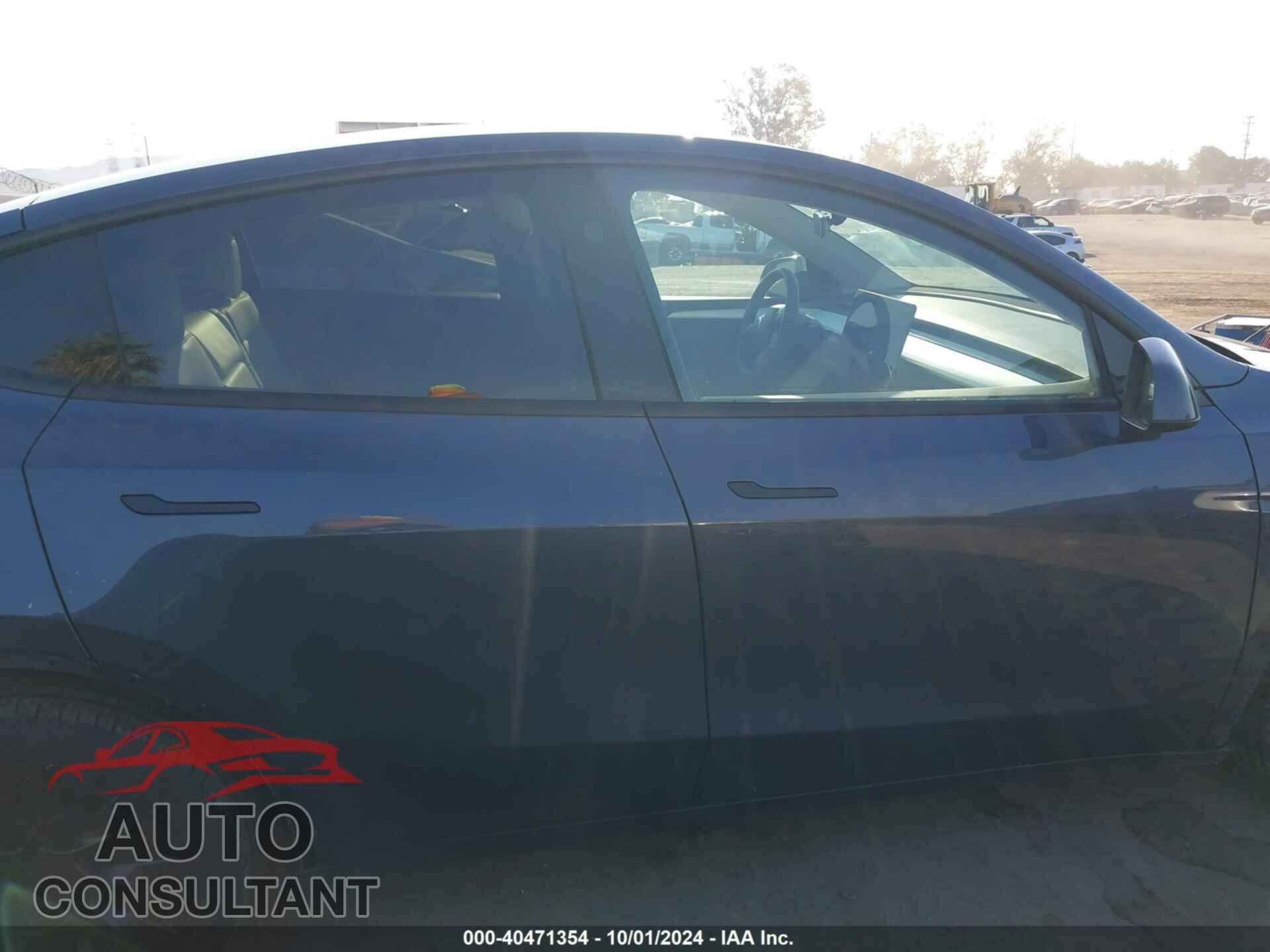 TESLA MODEL Y 2023 - 7SAYGDEE4PF948331