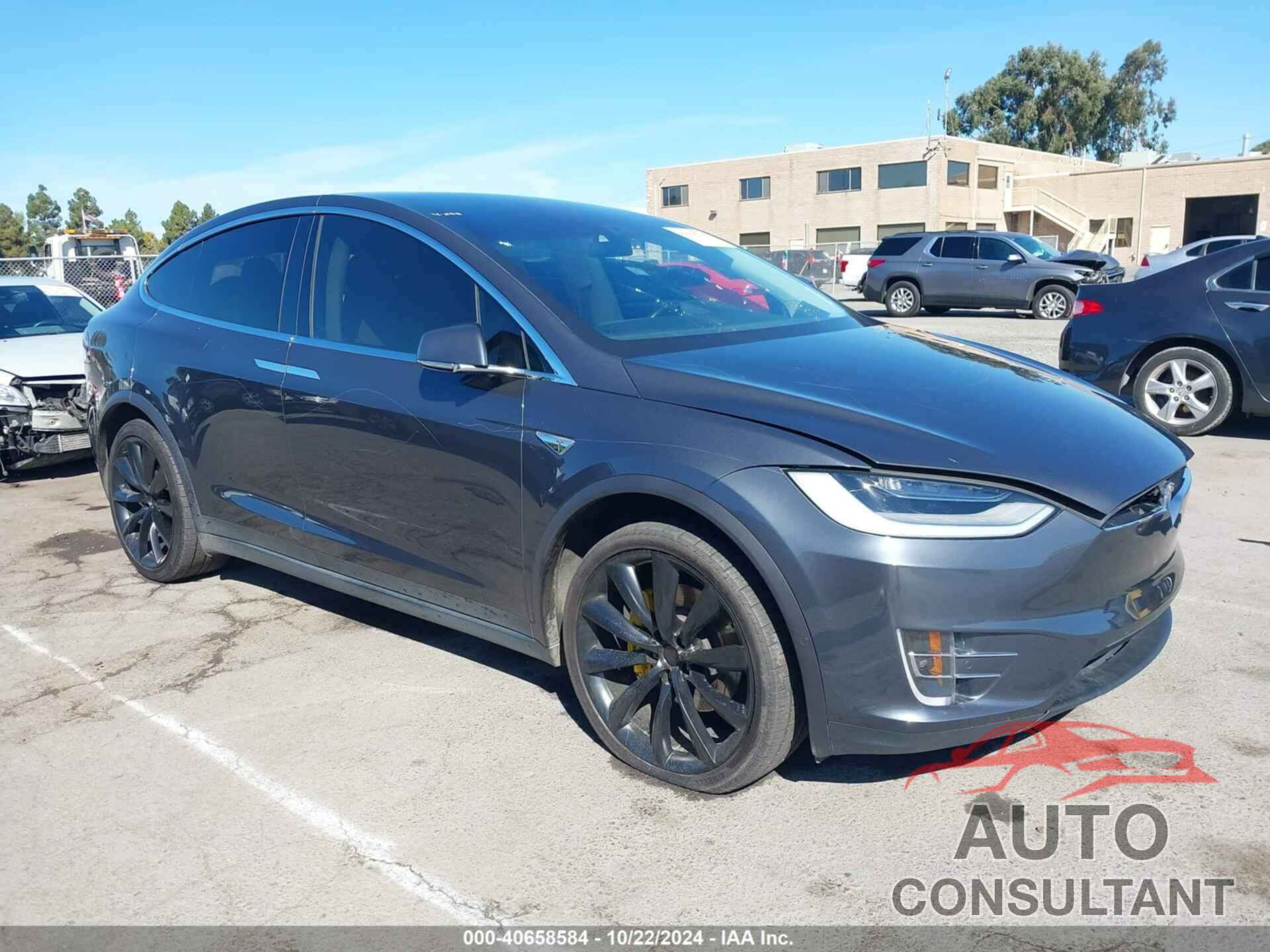 TESLA MODEL X 2016 - 5YJXCBE21GF002637