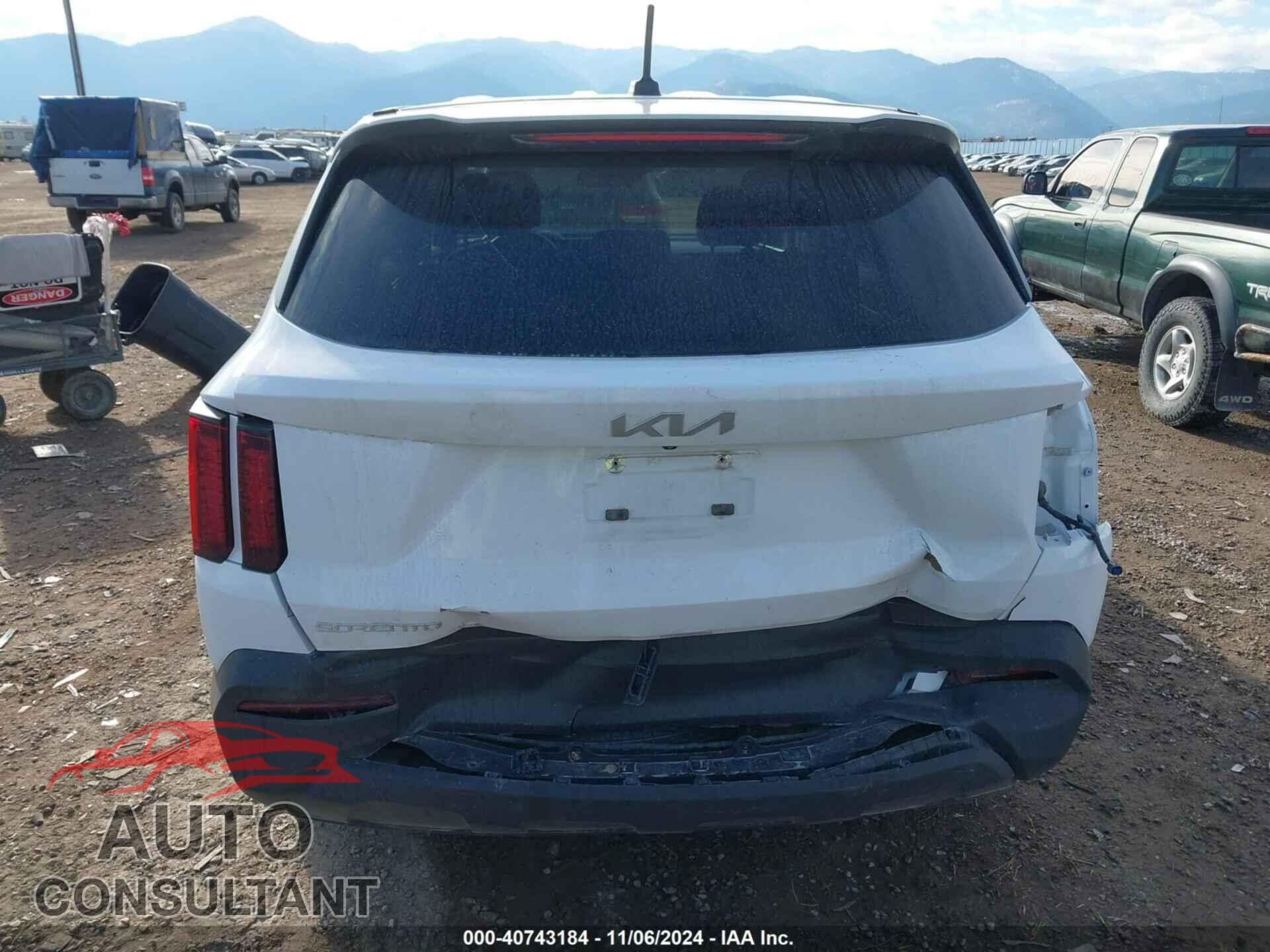 KIA SORENTO 2023 - 5XYRG4LC2PG167822