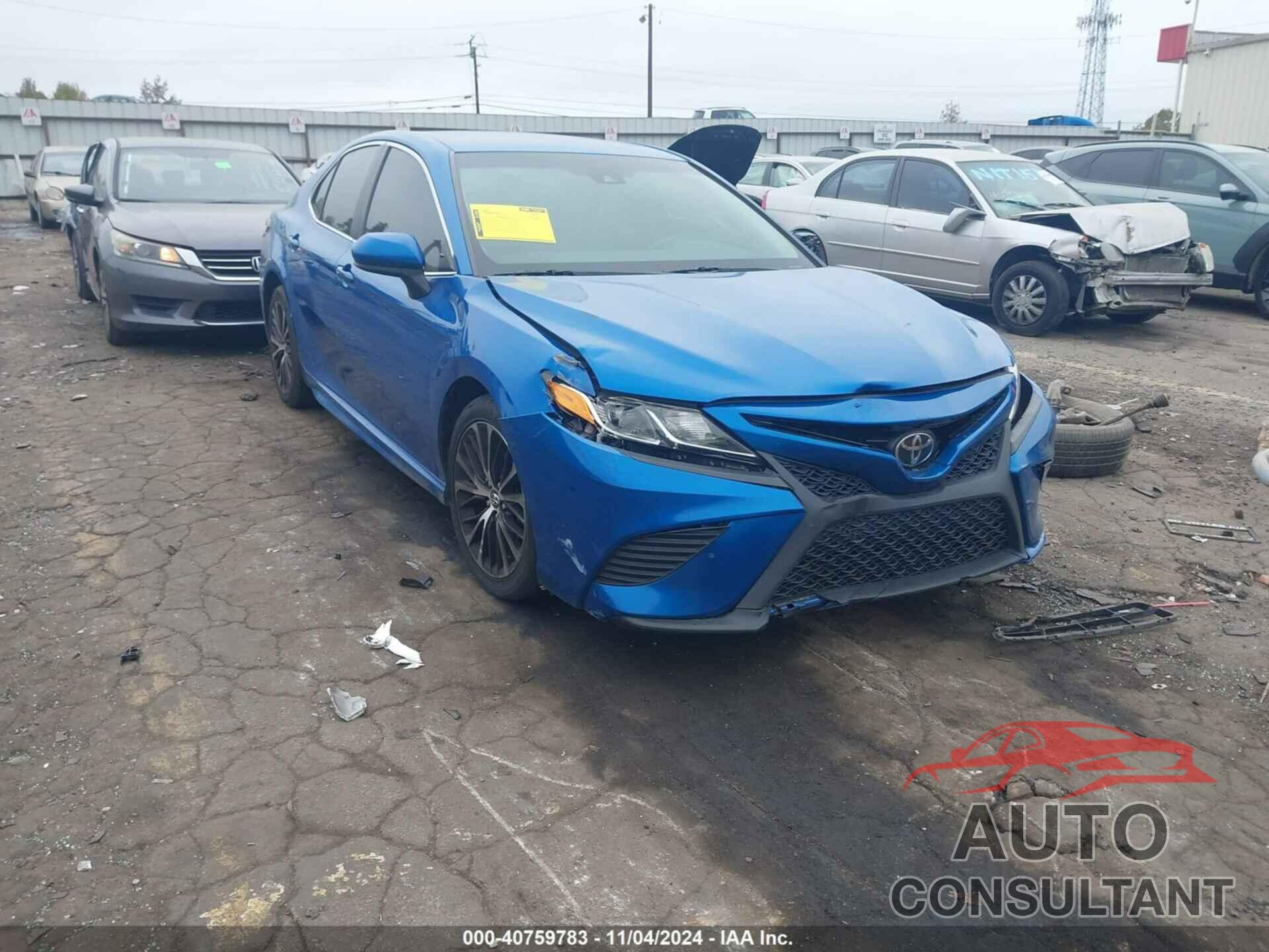 TOYOTA CAMRY 2018 - 4T1B11HK1JU127590