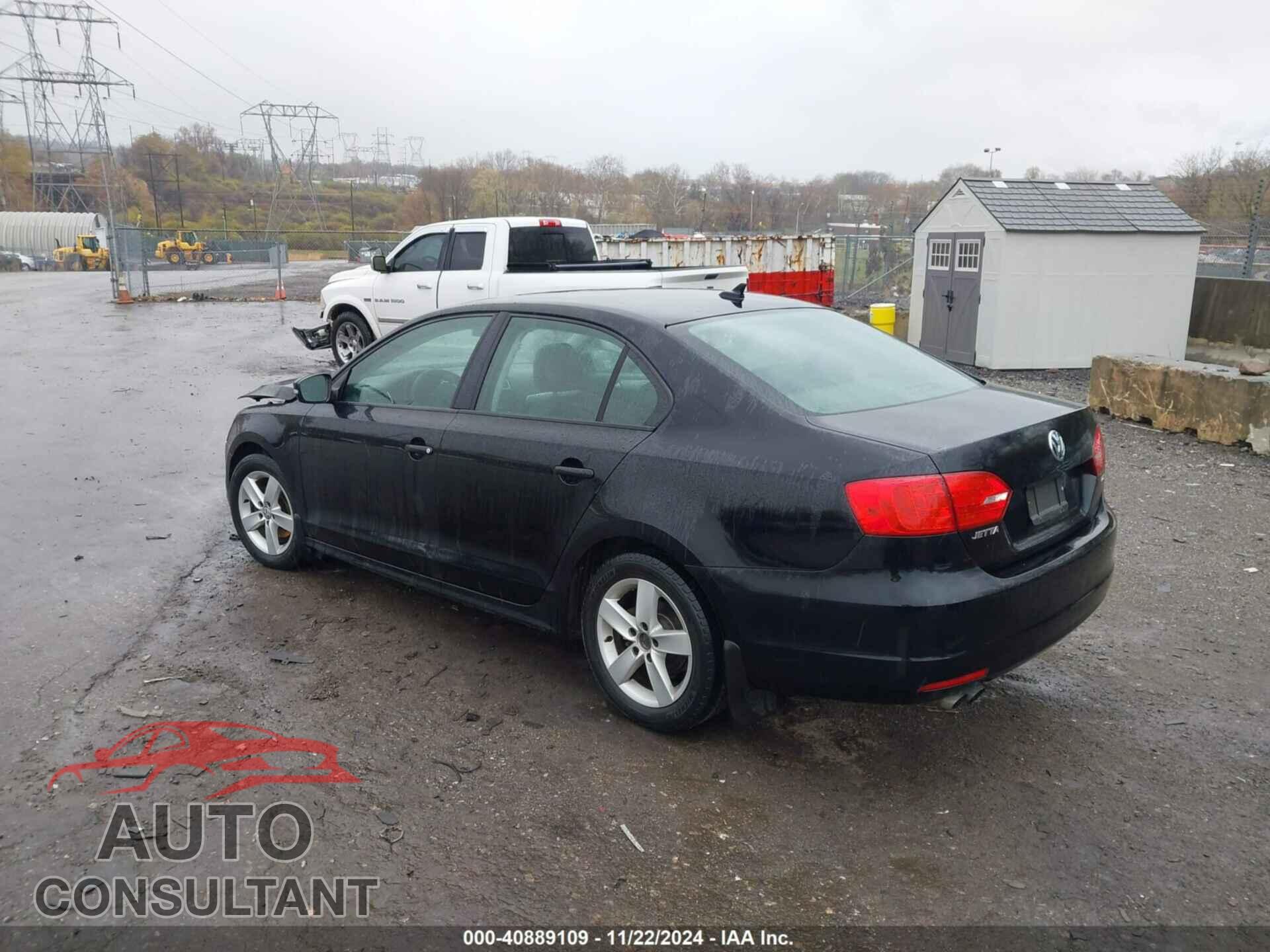 VOLKSWAGEN JETTA 2012 - 3VW3L7AJ6CM096039