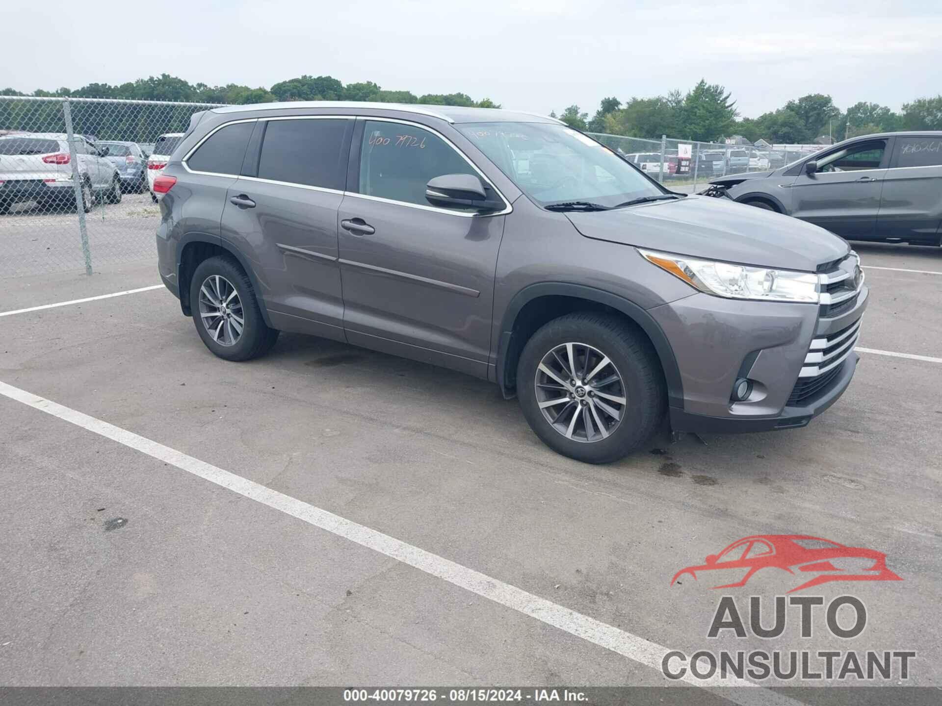 TOYOTA HIGHLANDER 2018 - 5TDJZRFH7JS532310