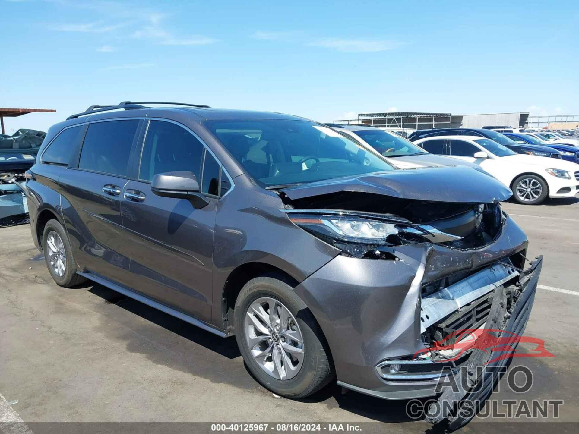 TOYOTA SIENNA 2022 - 5TDJRKEC4NS092288