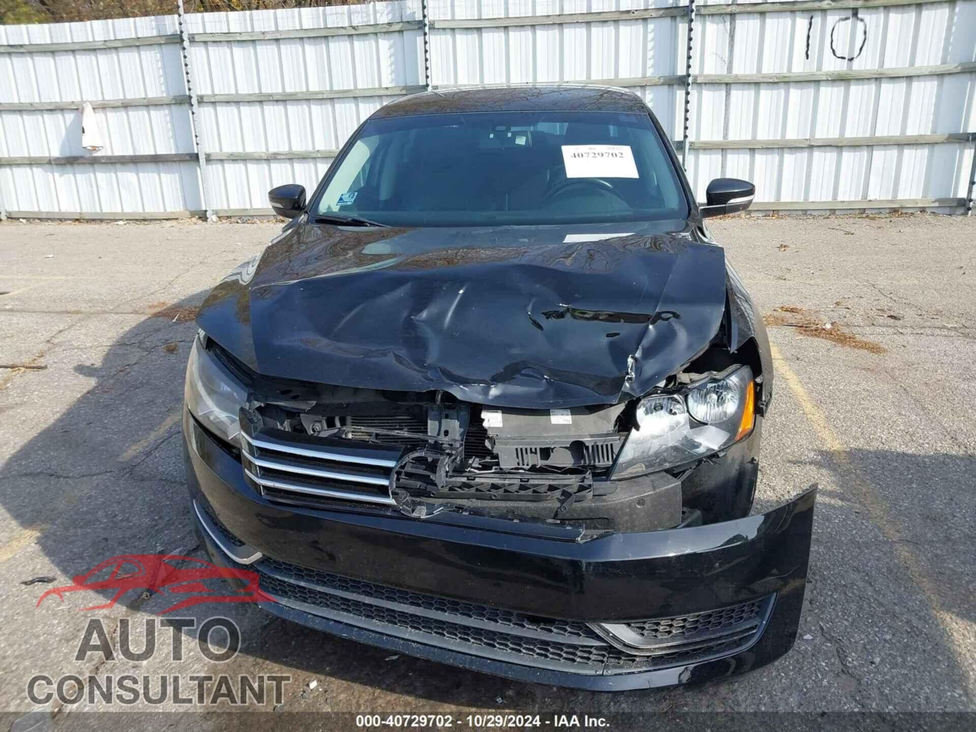VOLKSWAGEN PASSAT 2013 - 1VWAH7A32DC146920