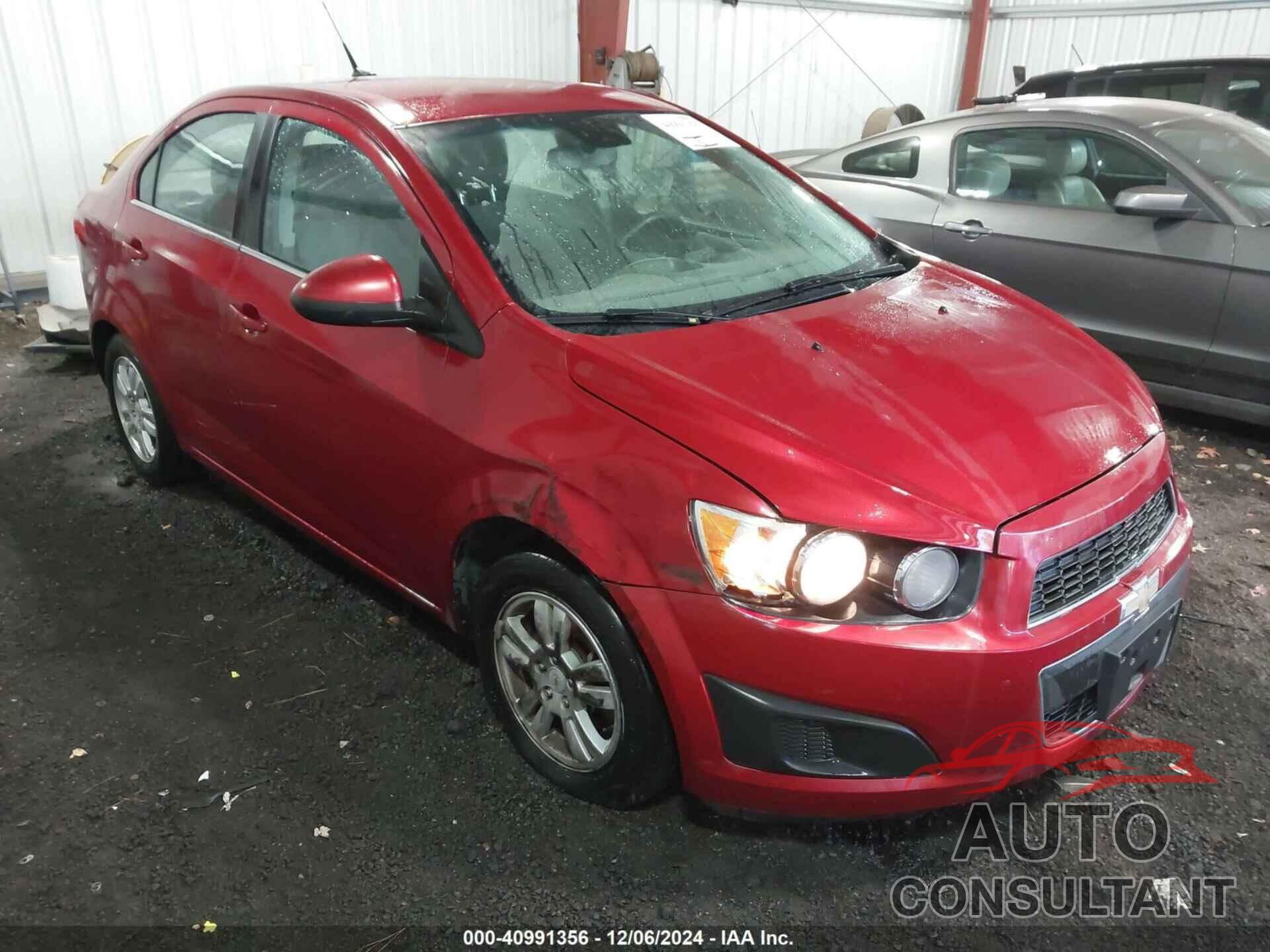 CHEVROLET SONIC 2012 - 1G1JD5SH5C4116843