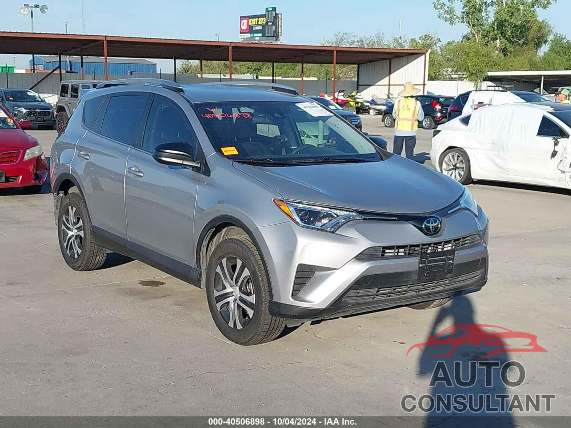 TOYOTA RAV4 2018 - JTMZFREV0JJ181045