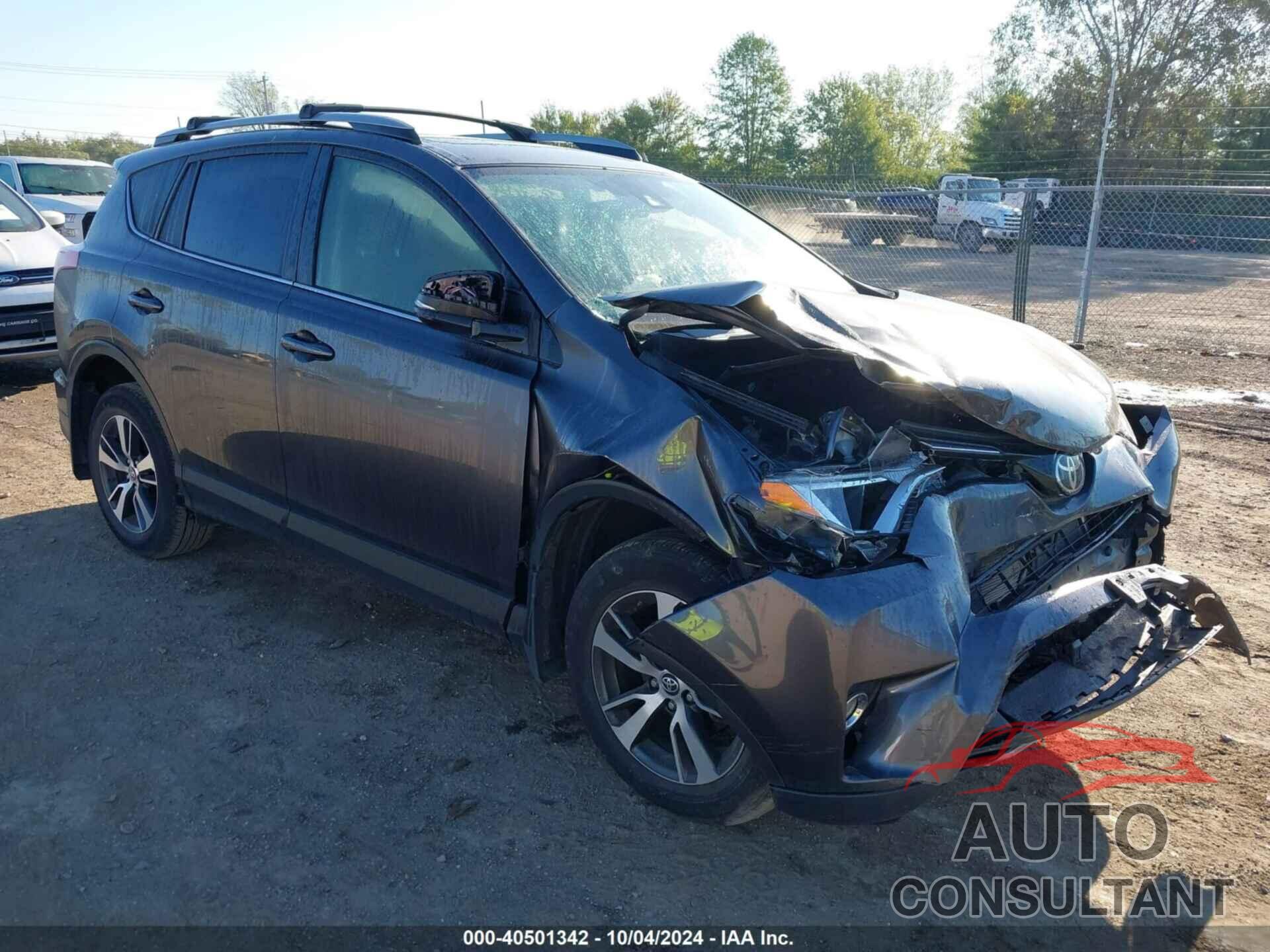 TOYOTA RAV4 2017 - JTMRFREVXHJ125673